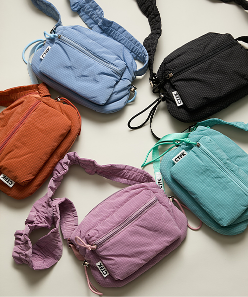 Checked Gathered Body Bag