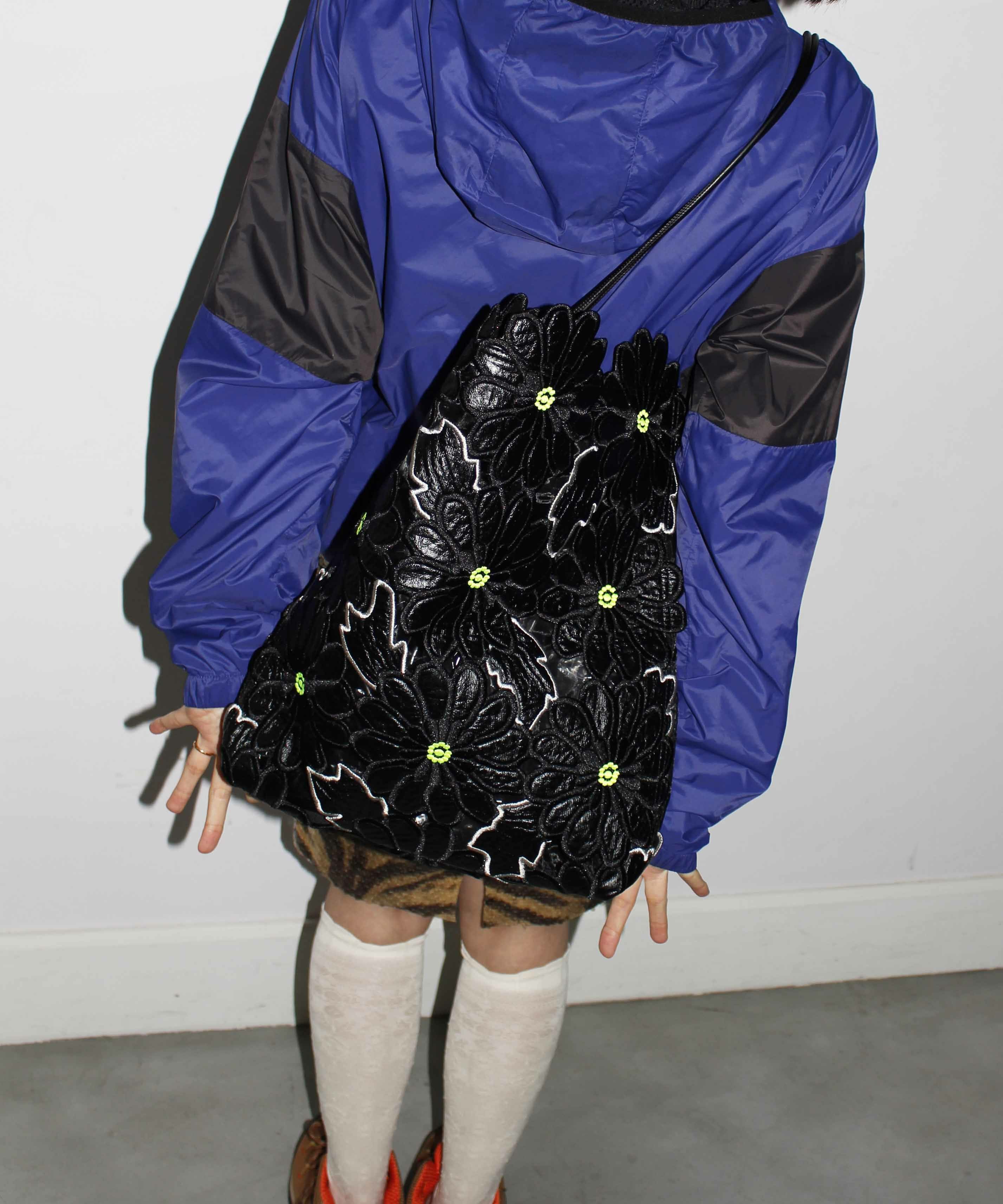 HEY! Mrs ROSE(ヘイ！ミセスローズ)フラワー刺繍トート | CASSELINI