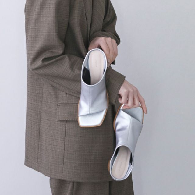 LE VERNIS(ル・ベルニ)Stretch mule | CASSELINI ONLINE SHOP