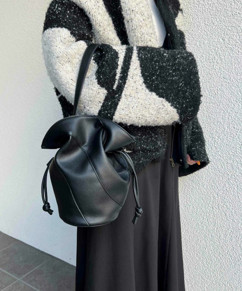 LE VERNIS] Flare drawstring bag | CASSELINI ONLINE SHOP