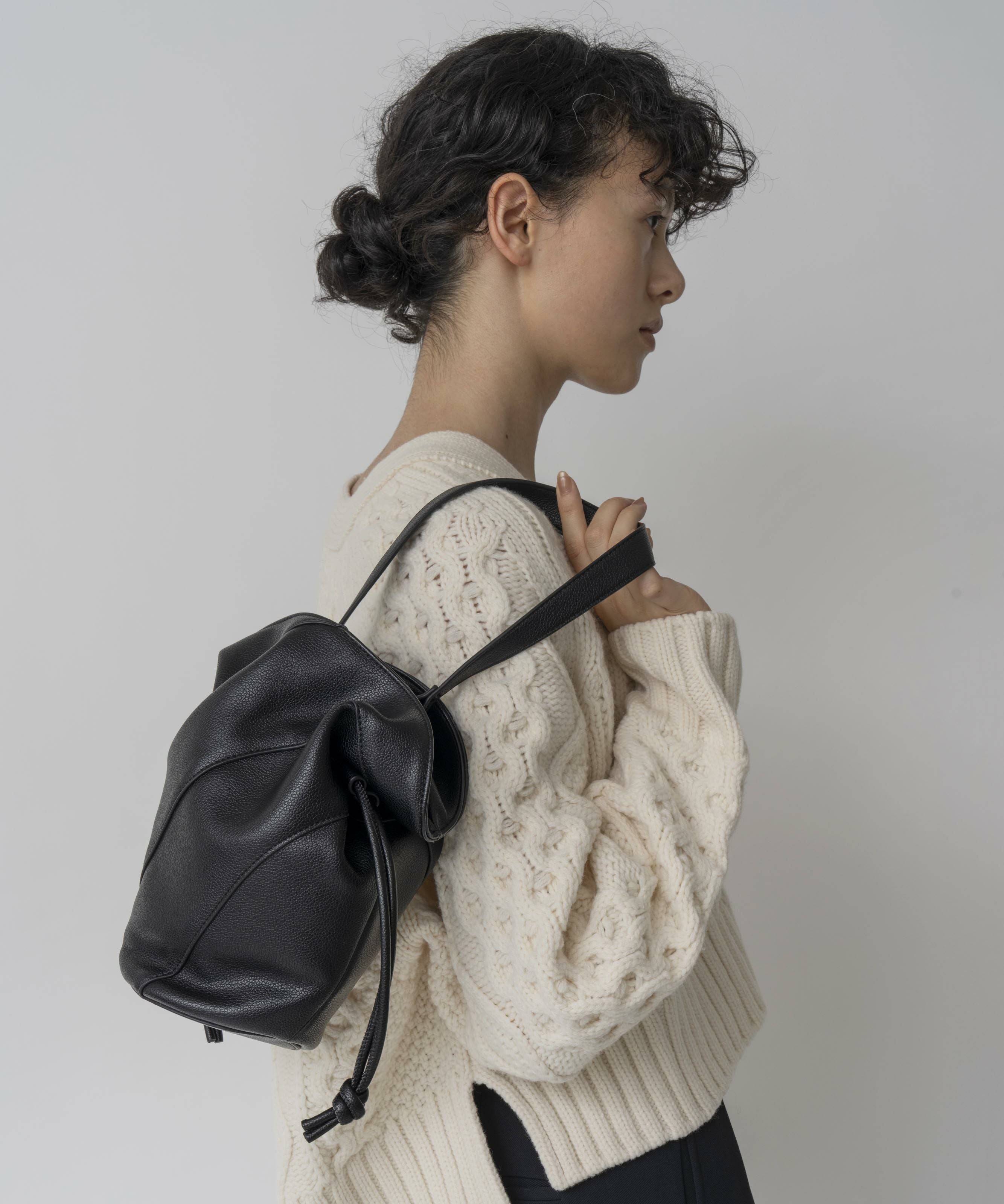 24時間以内発送 未使用品 希少カラー Leather Waist Bag LE VERNIS] Paracord one handle tote | CASSELINI ONLINE SHOP