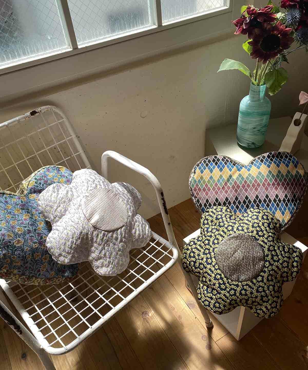 Casselini キャセリーニ ハート フラワーダイカット クッション Casselini HOME(キャセリーニ ホーム)ハートダイカットクッション