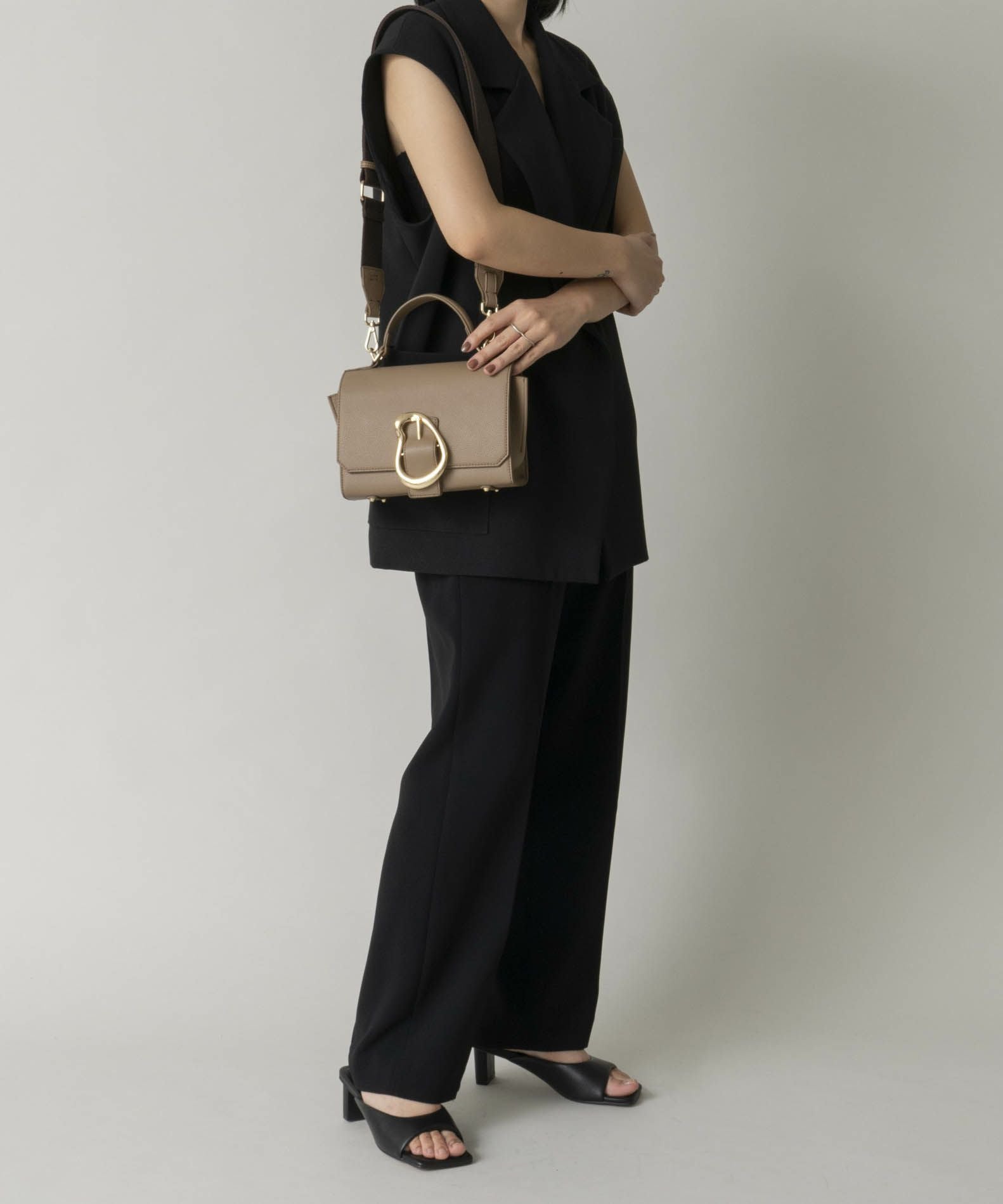 LE VERNIS] Poire mini bag | CASSELINI ONLINE SHOP