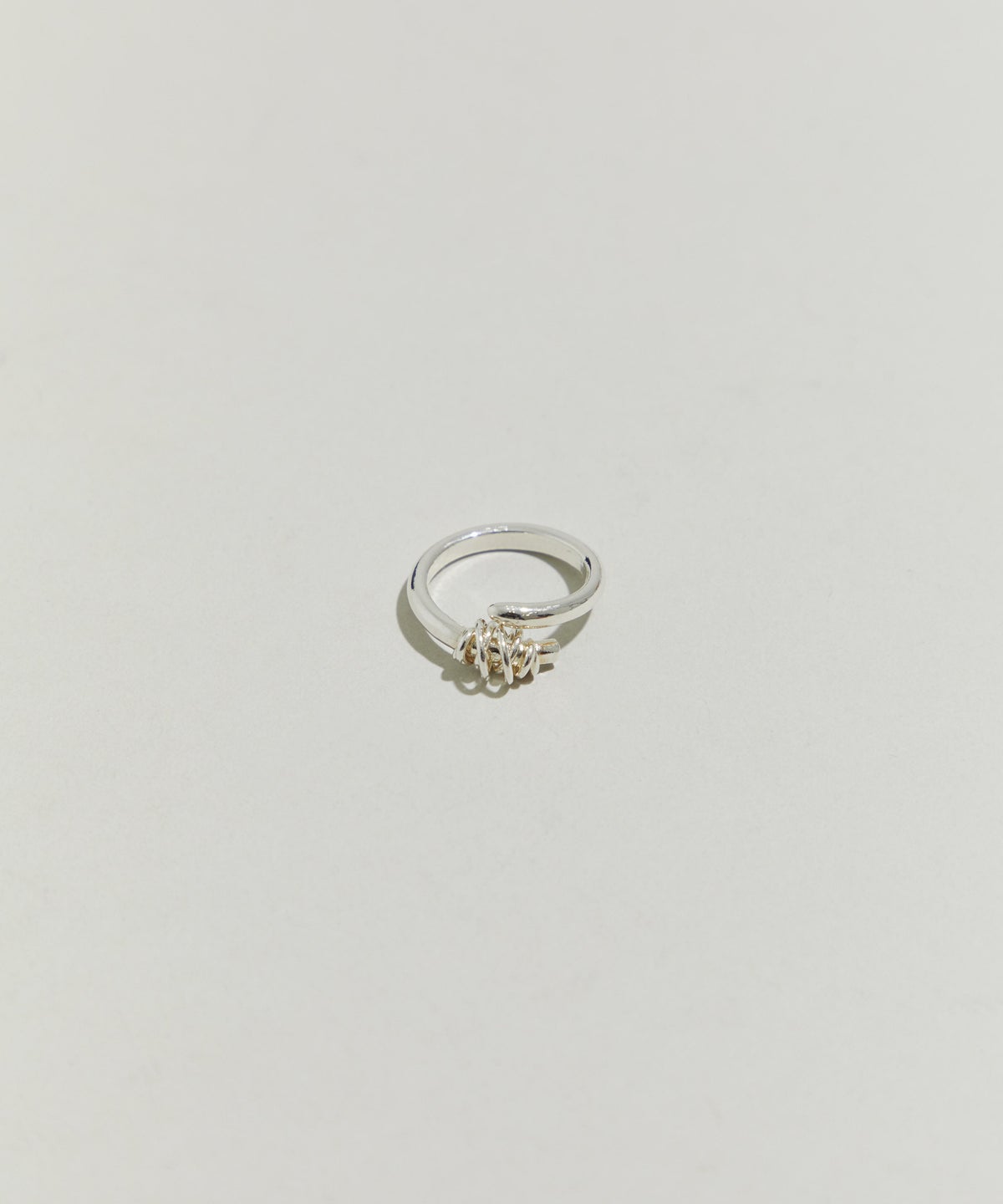 COLOR：シルバー