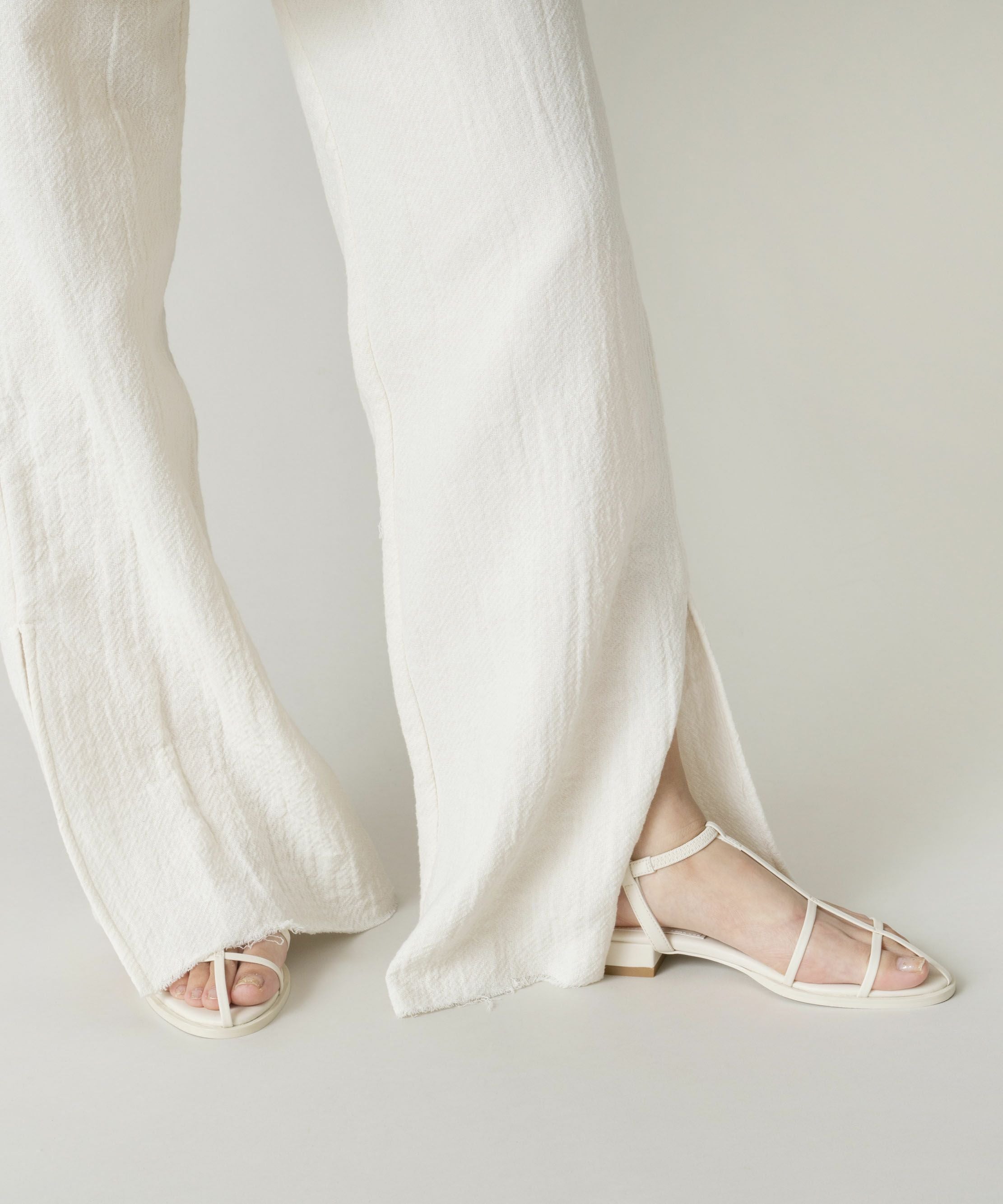 LE VERNIS] I line flat sandals | CASSELINI ONLINE SHOP