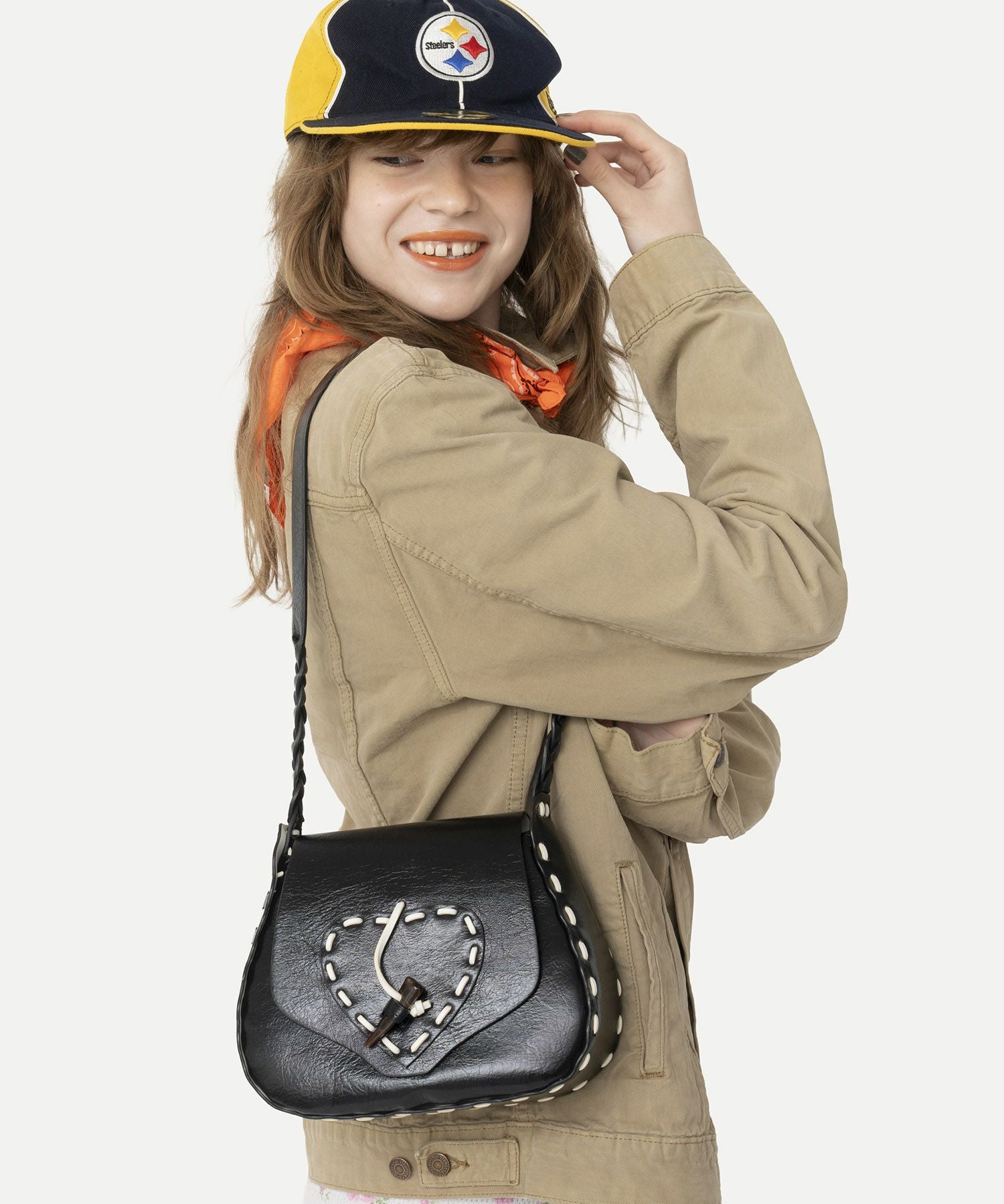 HEY! Mrs ROSE(ヘイ！ミセスローズ)メタルステッチポシェット