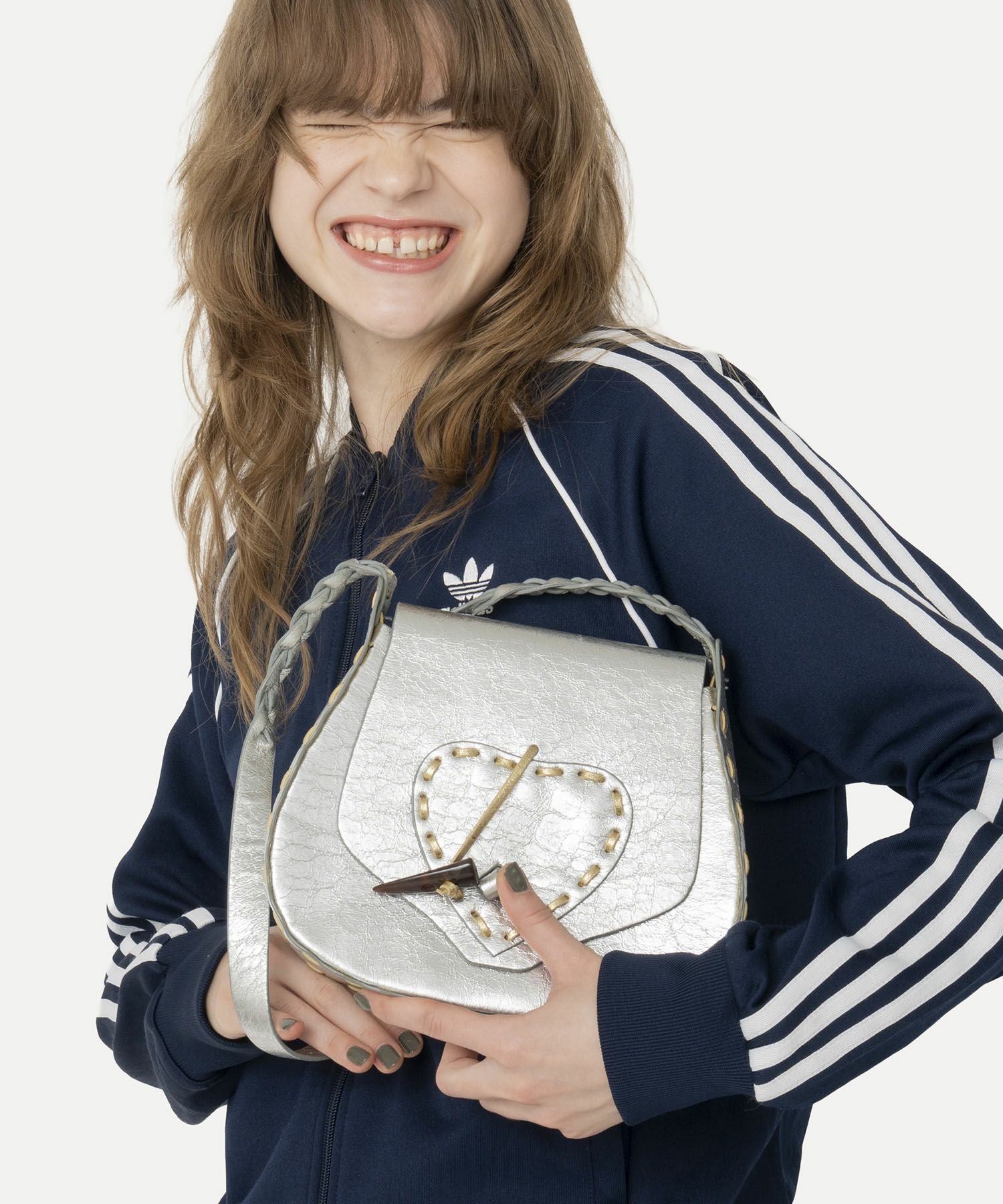 HEY! Mrs ROSE(ヘイ！ミセスローズ)メタルステッチポシェット