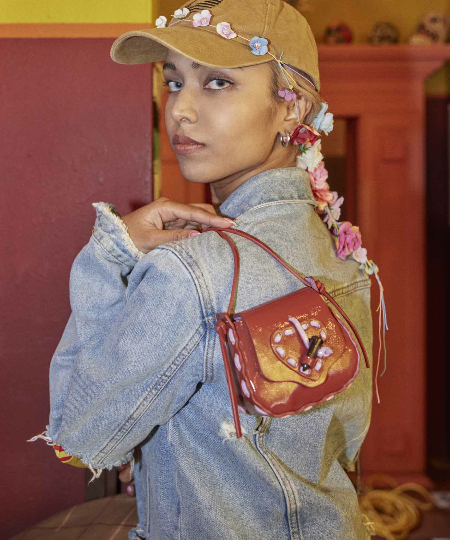 ローズマリー様♡CHANEL スエード　バイカラー　ハンドバッグ HEY! Mrs ROSE(ヘイ！ミセスローズ)ステッチハートポーチ | CASSELINI
