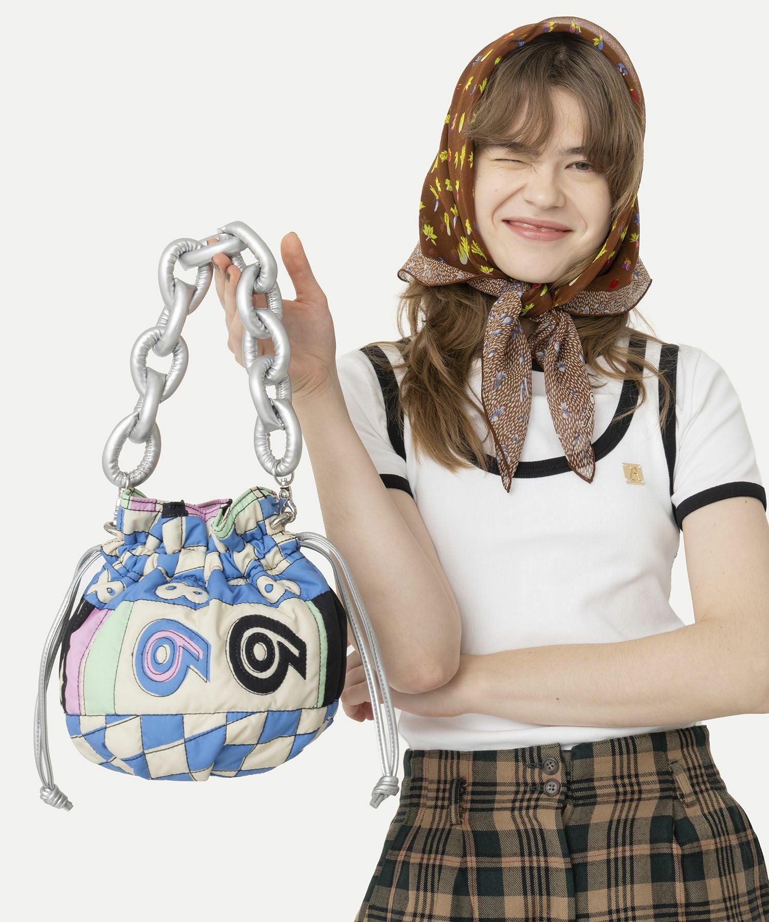 【美品】2964Ｈｚ 復活 マドモアゼル・愛 巾着付 HEY! Mrs ROSE(ヘイ！ミセスローズ)プリントキルト巾着 | CASSELINI