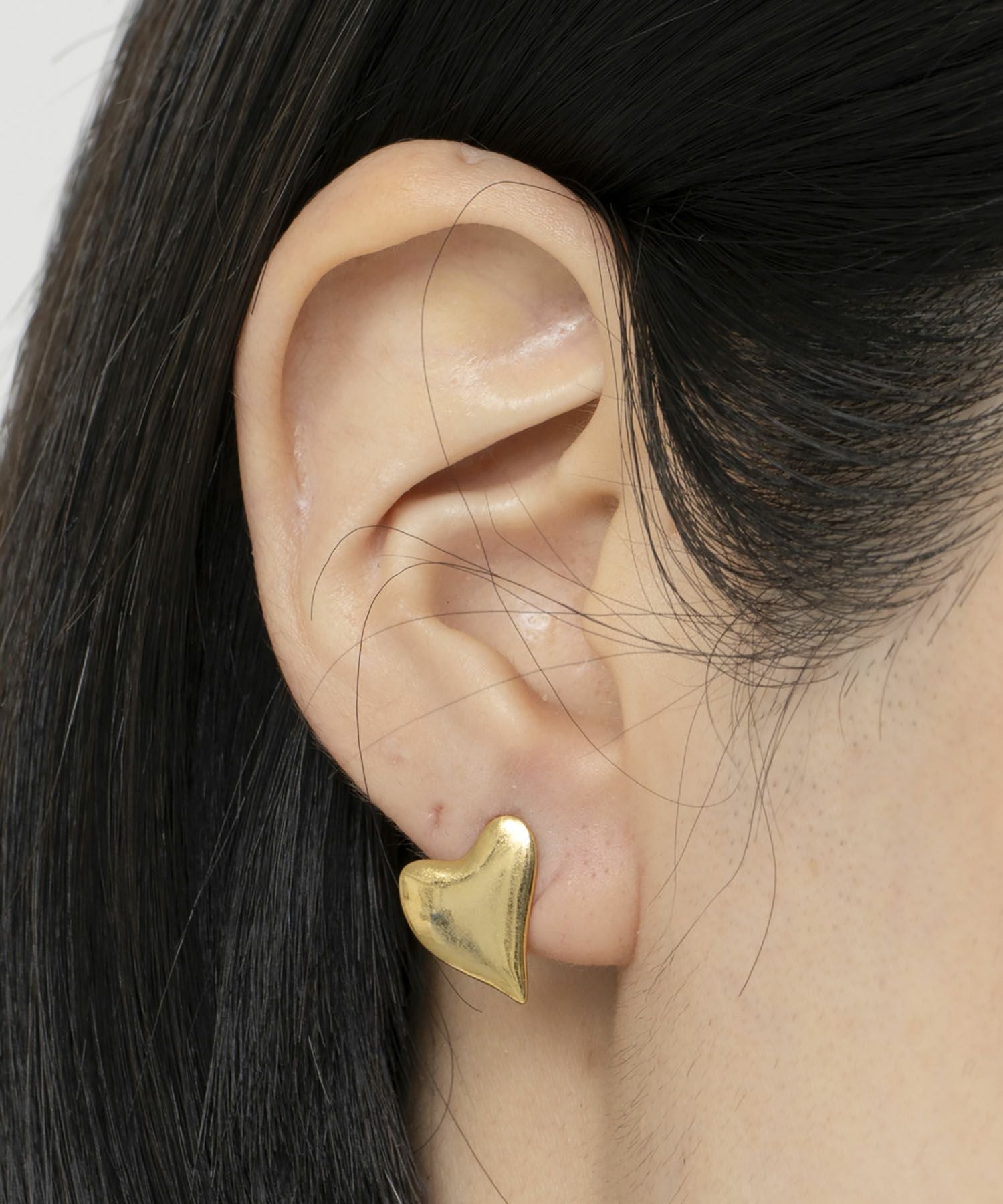 LAPUIS] Coil heart pierced earrings | CASSELINI ONLINE SHOP