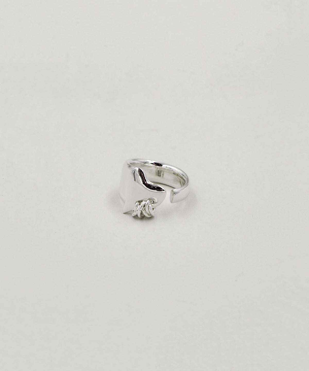 COLOR：シルバー