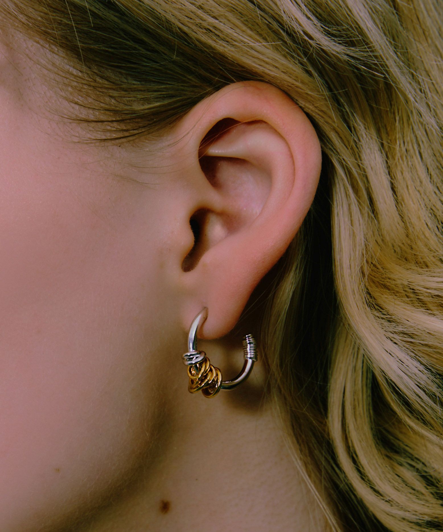 LAPUIS] Double coil hoop pierced earrings | CASSELINI ONLINE SHOP