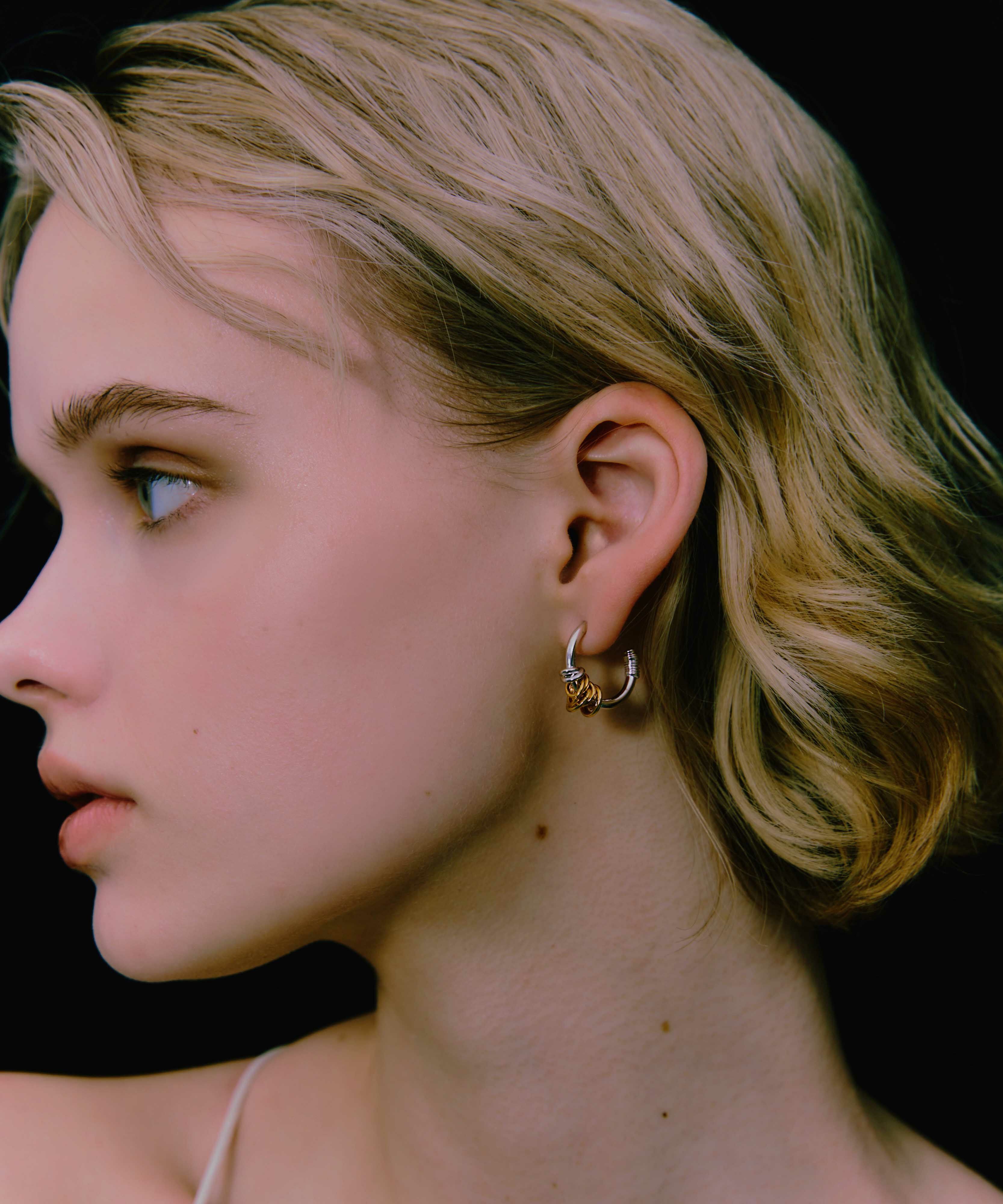 LAPUIS] Double coil hoop pierced earrings | CASSELINI ONLINE SHOP