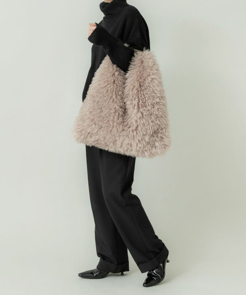 シェリエ　sheller 5周年スペシャルノベルティ　ファーBAG シェリエ sheller 5周年スペシャルノベルティ ファーBAG ホワイト
