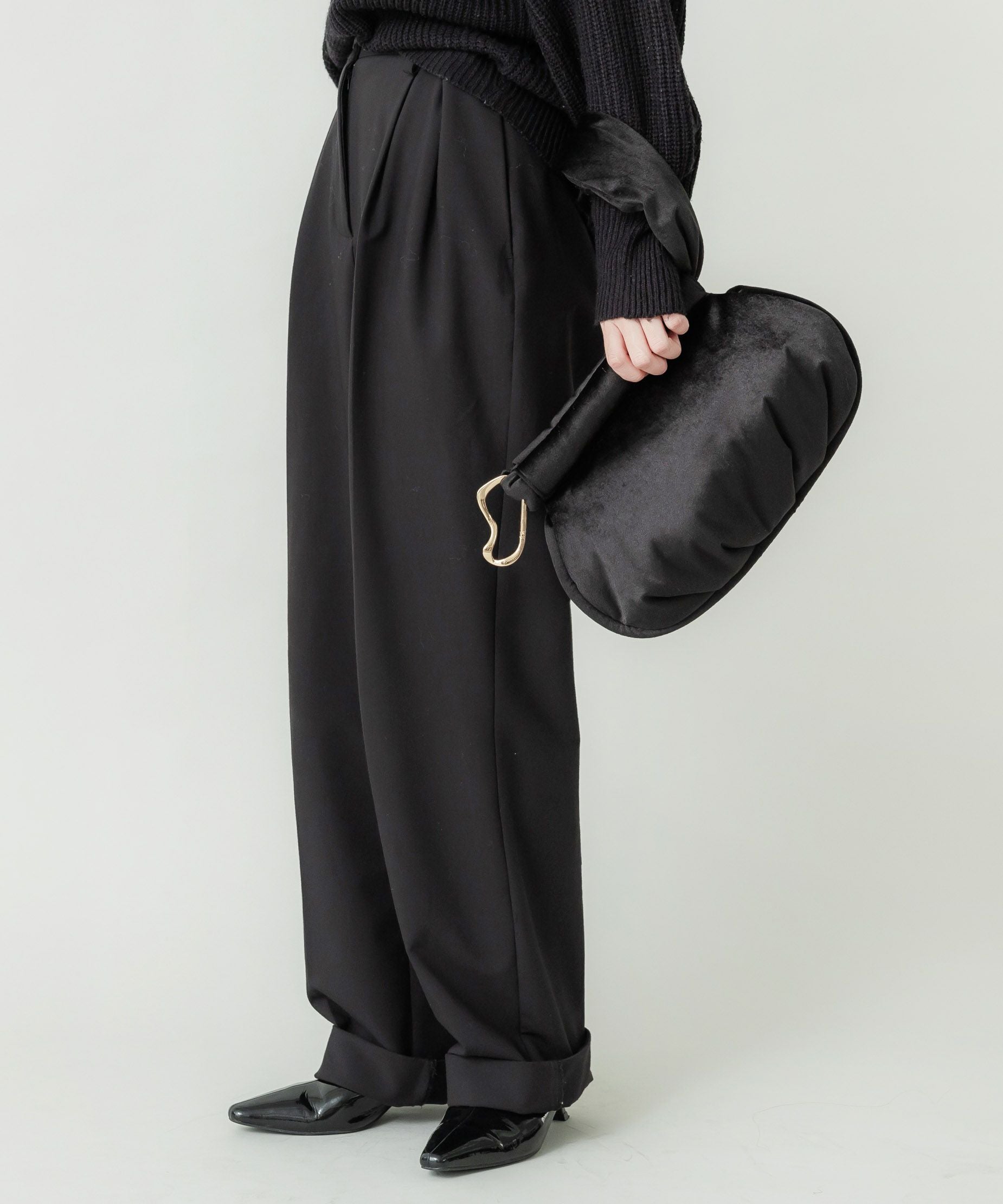 LE VERNIS] Jiggly velour mini bag | CASSELINI ONLINE SHOP