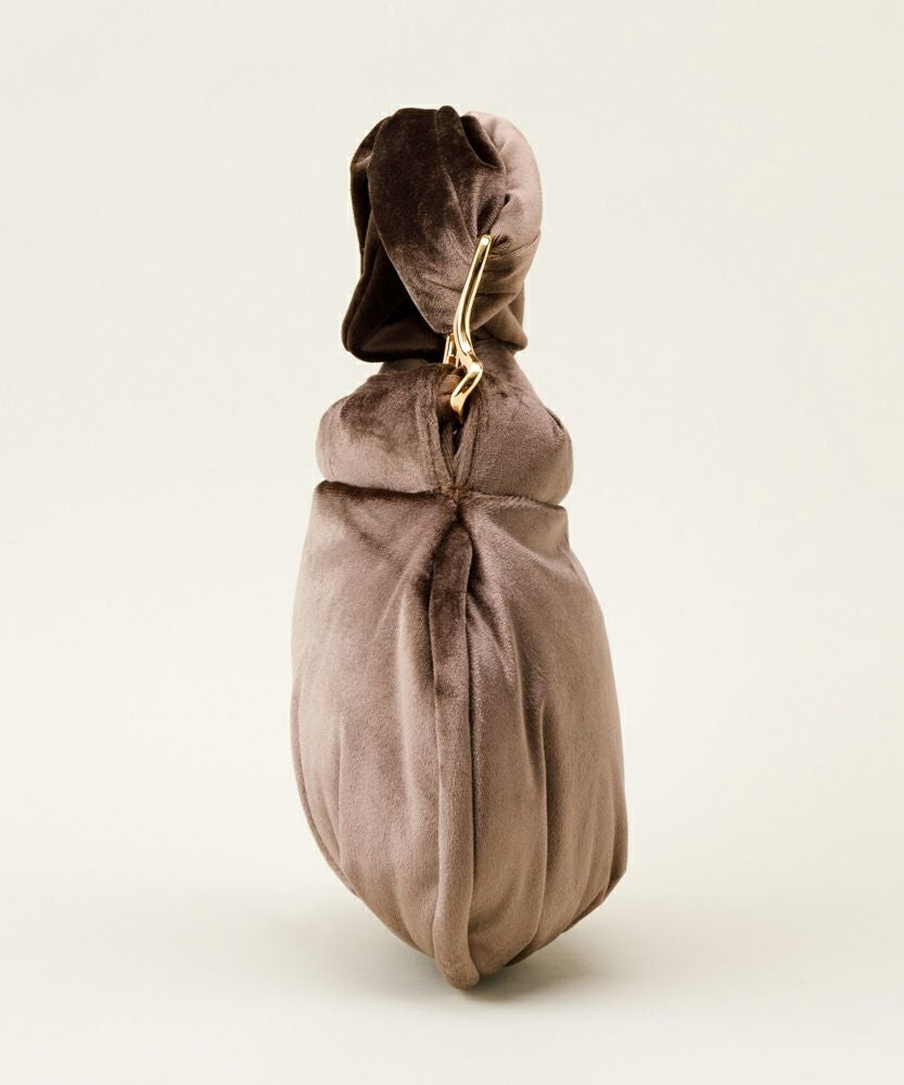 LE VERNIS] Jiggly velour mini bag | CASSELINI ONLINE SHOP