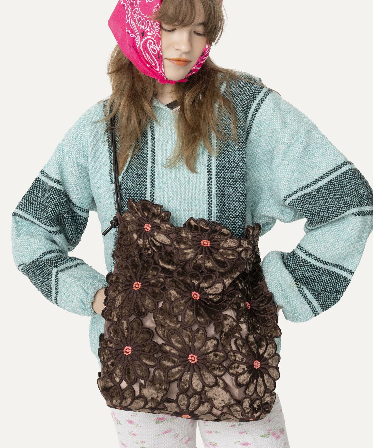 HEY! Mrs ROSE(ヘイ！ミセスローズ)ベロアフラワーTOTE | CASSELINI