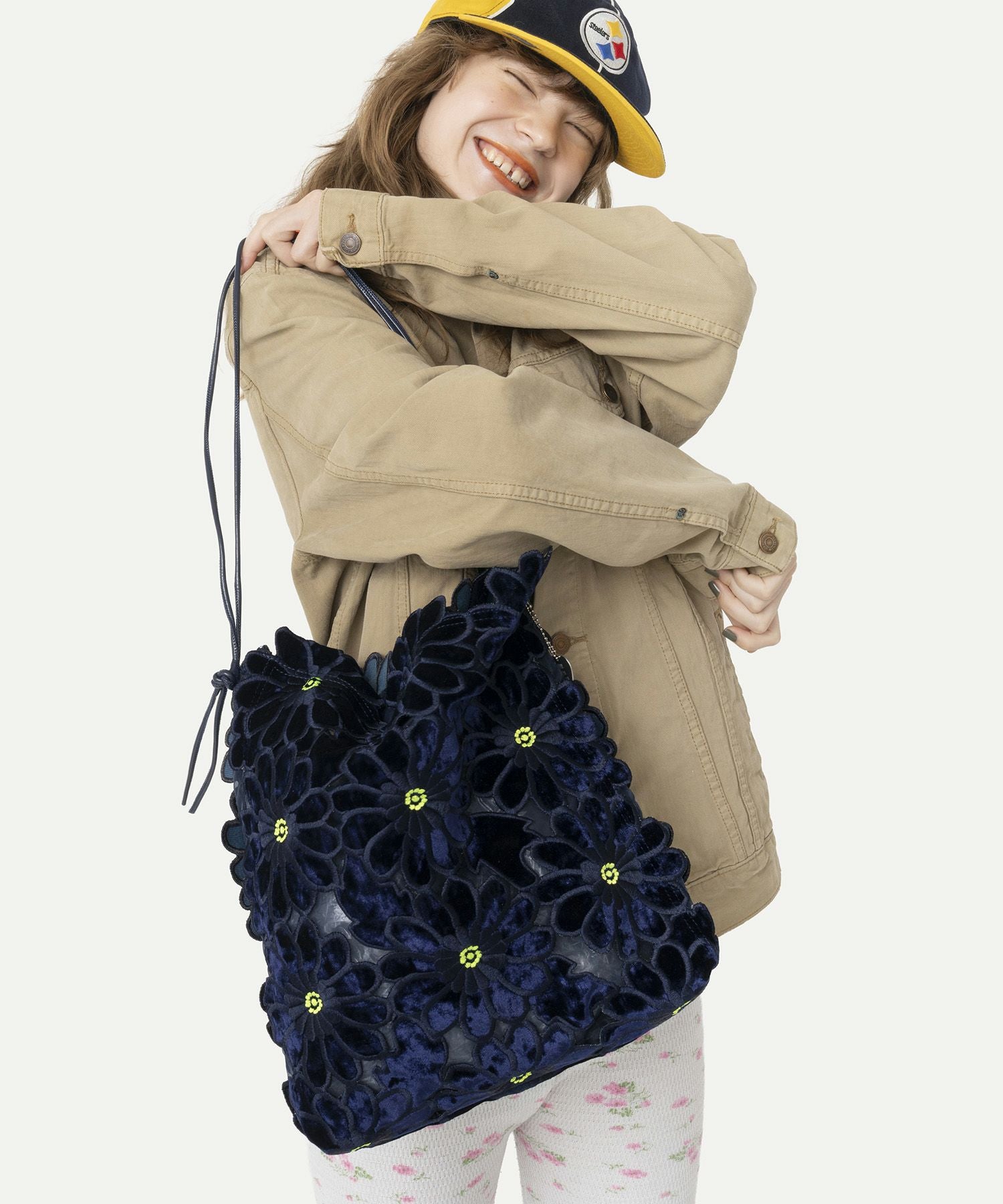 HEY! Mrs ROSE(ヘイ！ミセスローズ)ベロアフラワーTOTE | CASSELINI