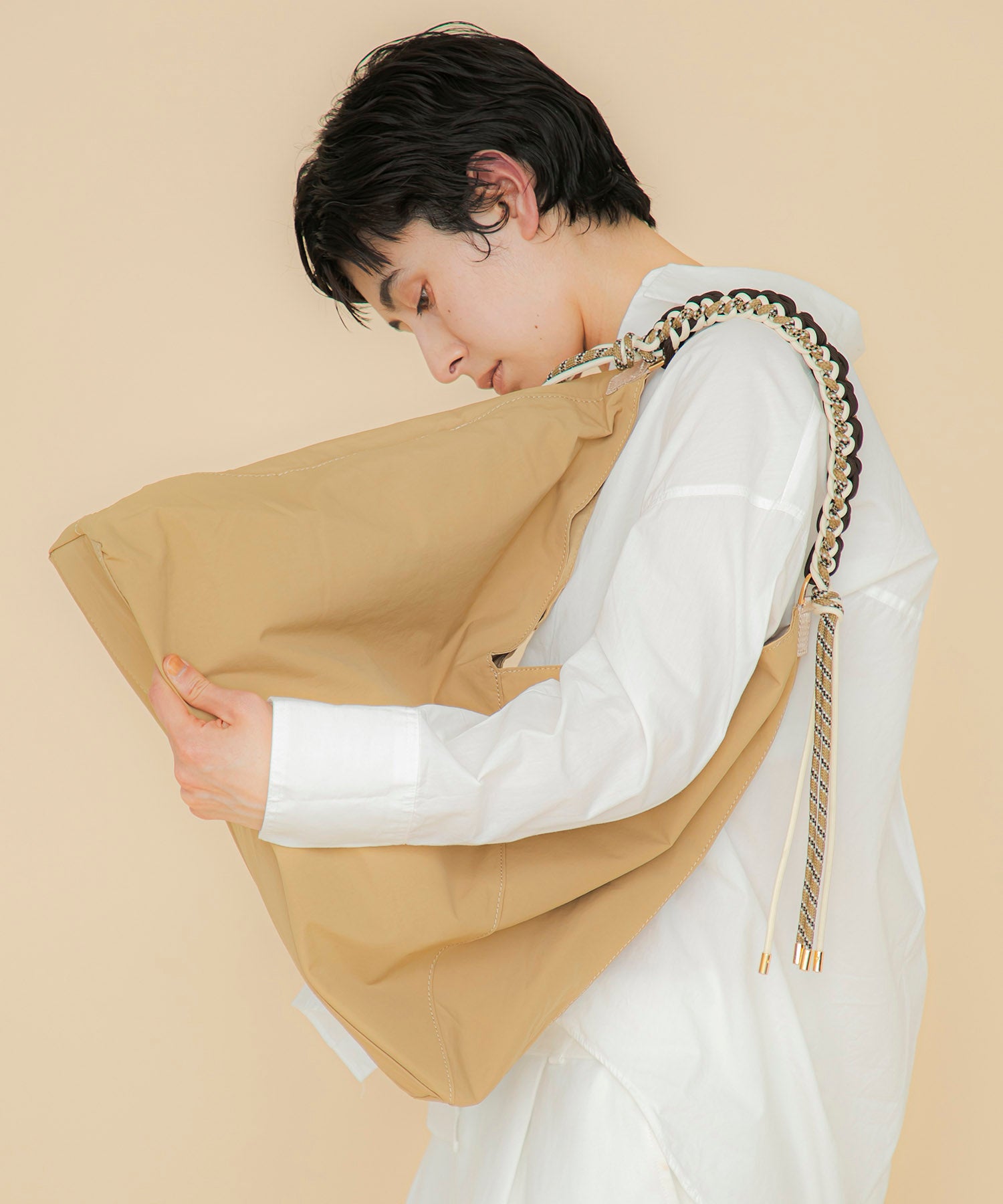 UNDERCOVER 19AW ダッフルコート バラ刺繍 バックデザイン セール】 ニードルパンチ ダッフルコート （ダッフルコート