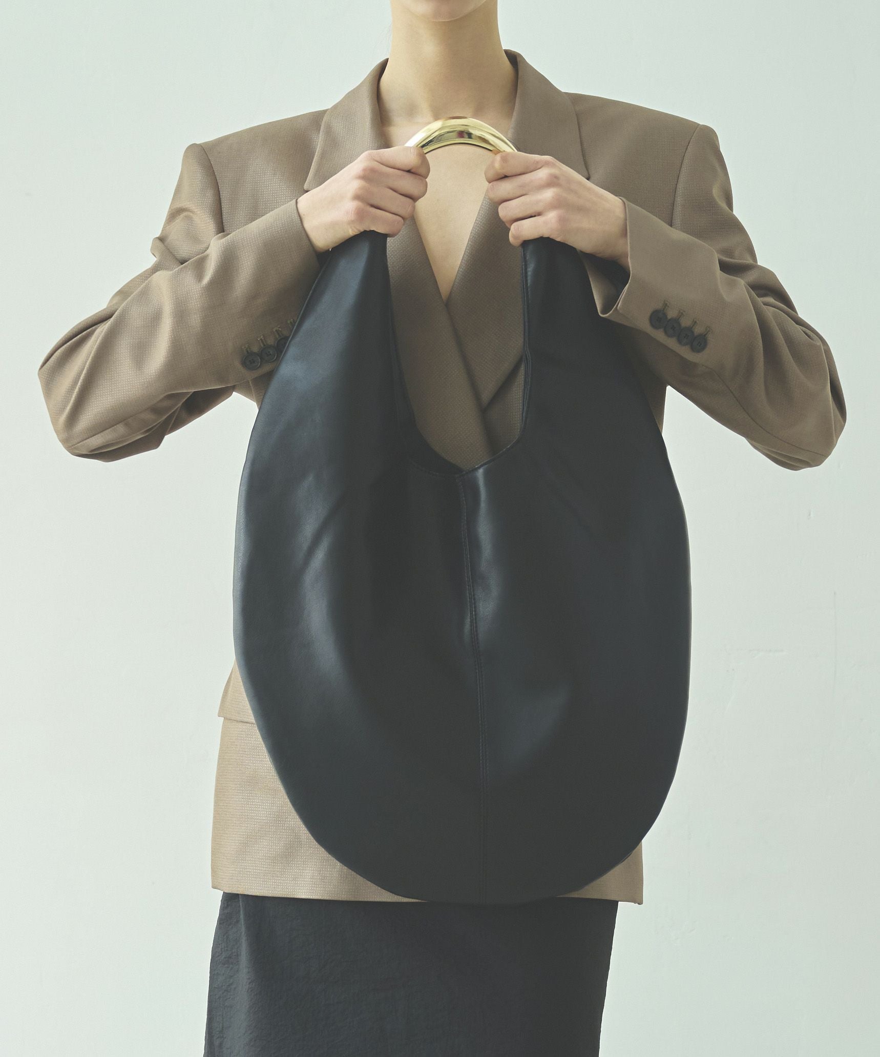 LE VERNIS] Sculpture bag M | CASSELINI ONLINE SHOP