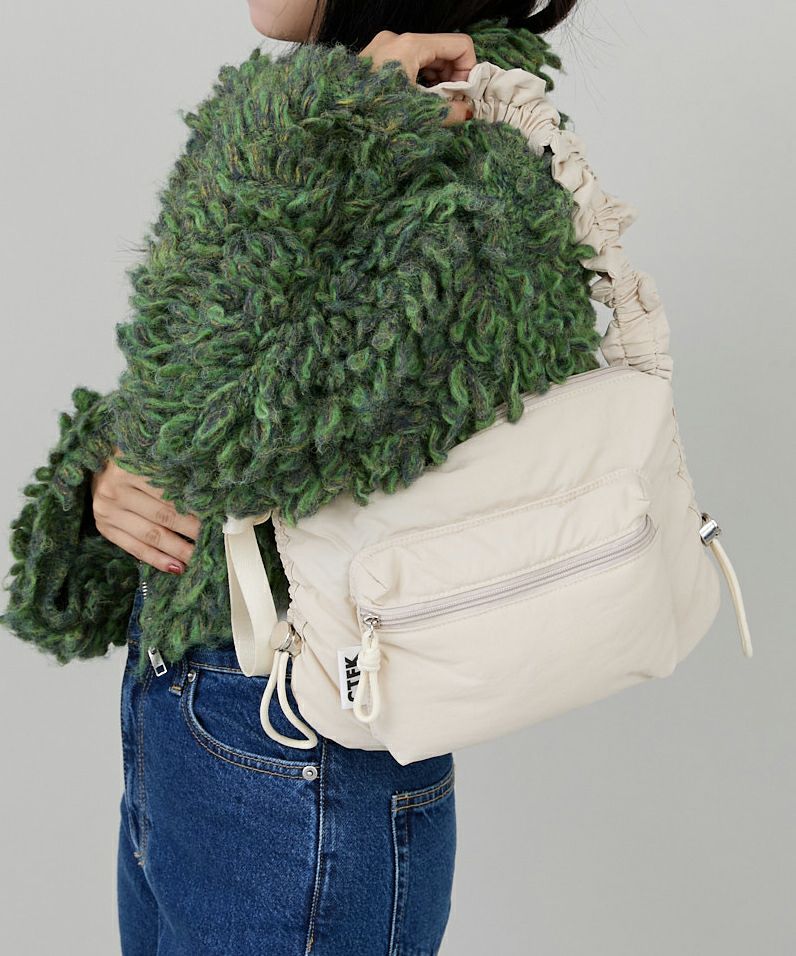 COLOR：アイボリー