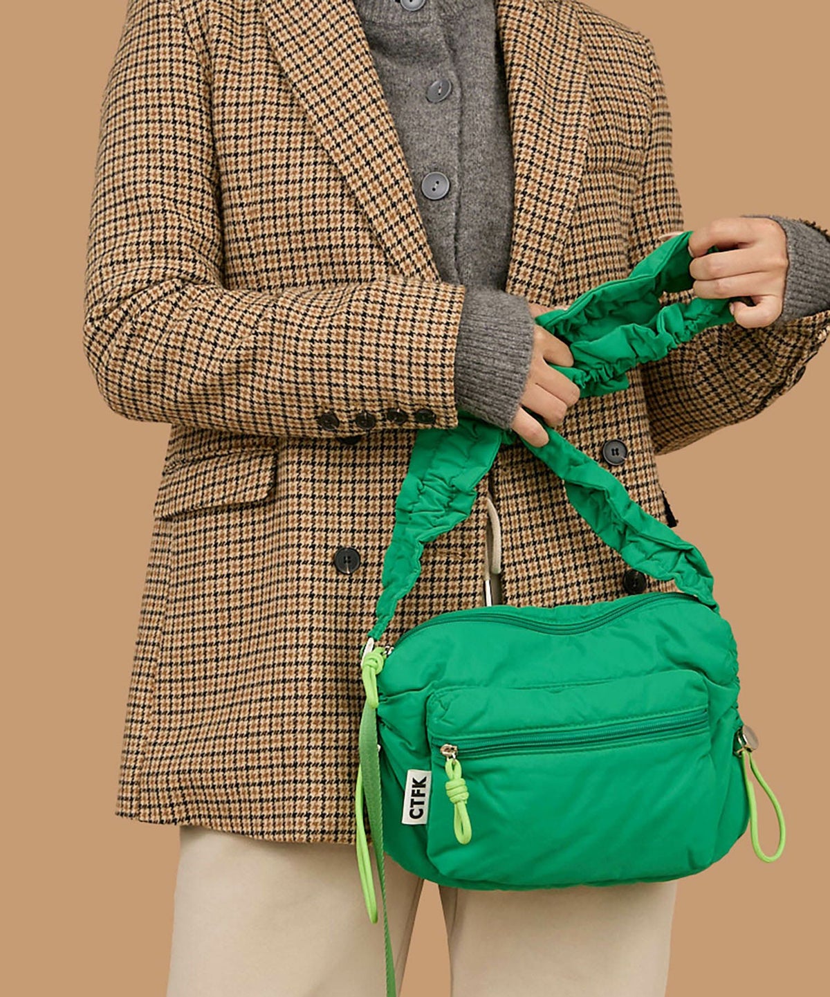 COLOR：グリーン