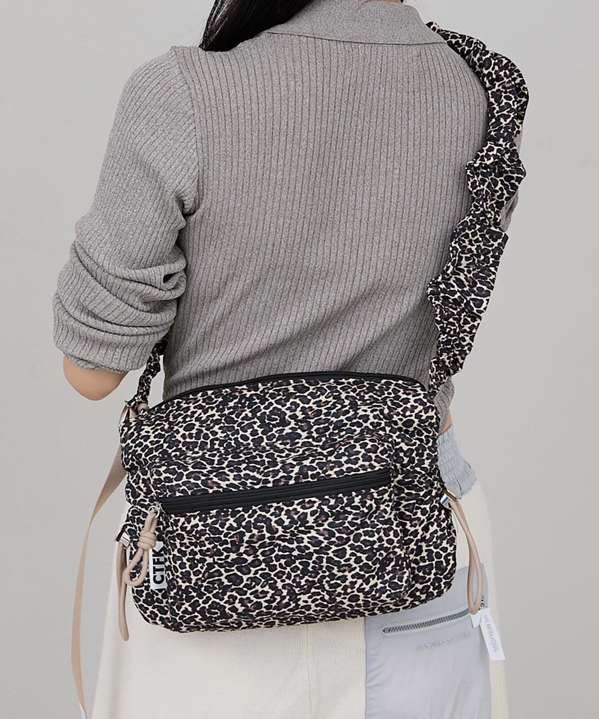 COLOR：レオパード