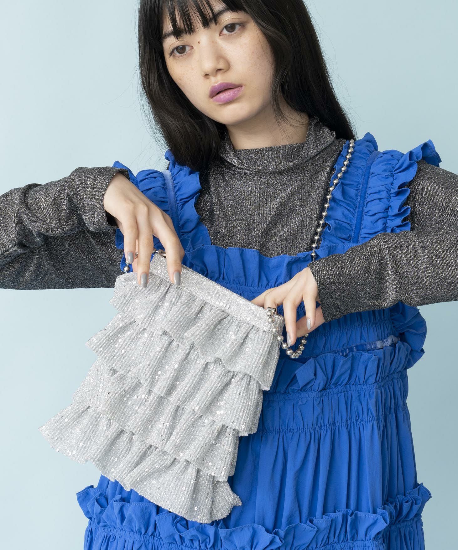 Casselini(キャセリーニ)キラキラプリーツフリルポシェット