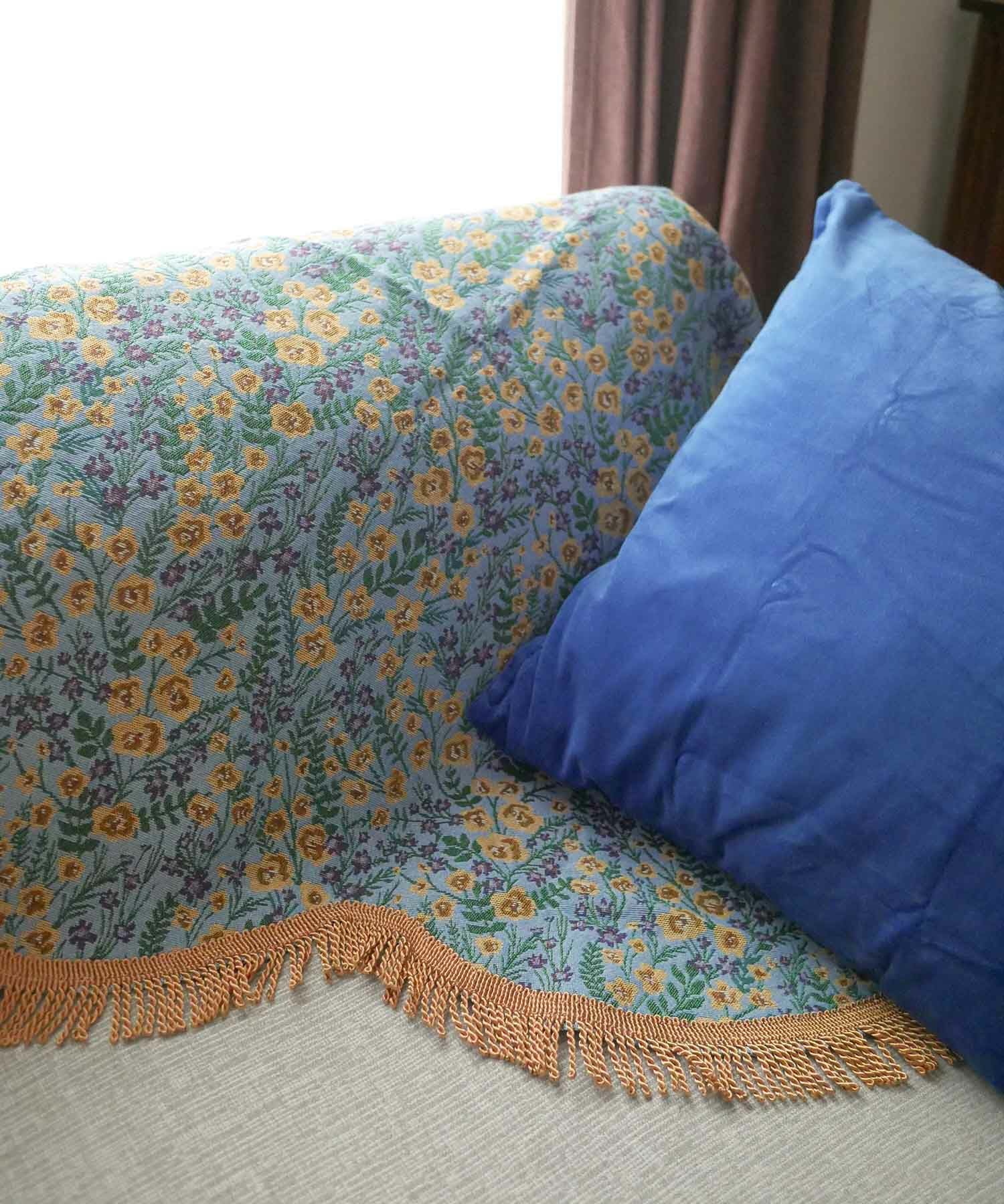 Casselini HOME(キャセリーニ ホーム)ジャガードフラワーラグ