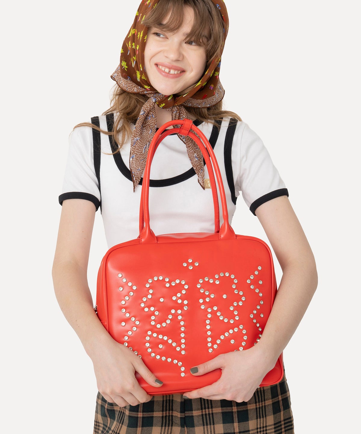 COLOR:レッド
