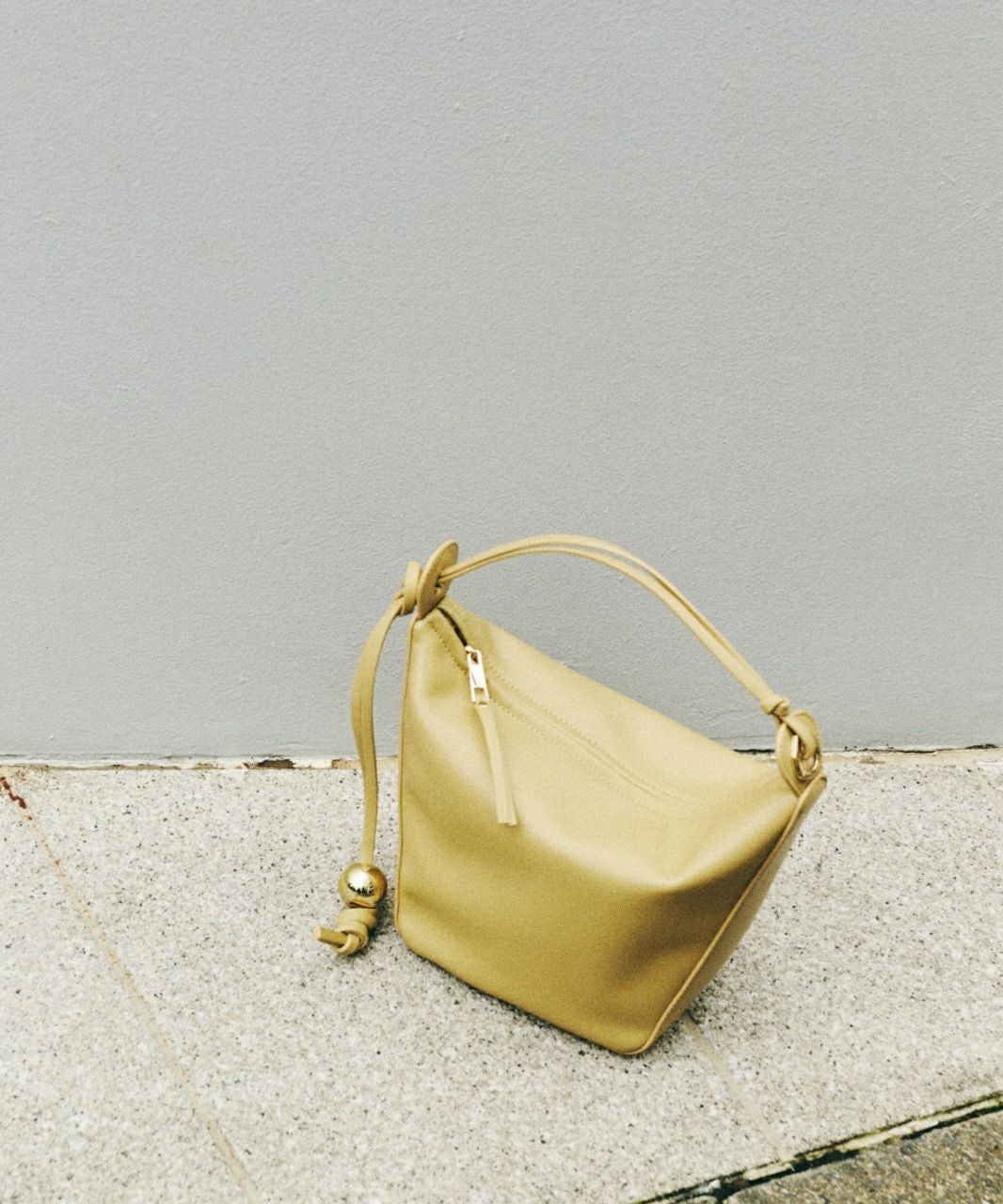 LE VERNIS] Transformer bag | CASSELINI ONLINE SHOP