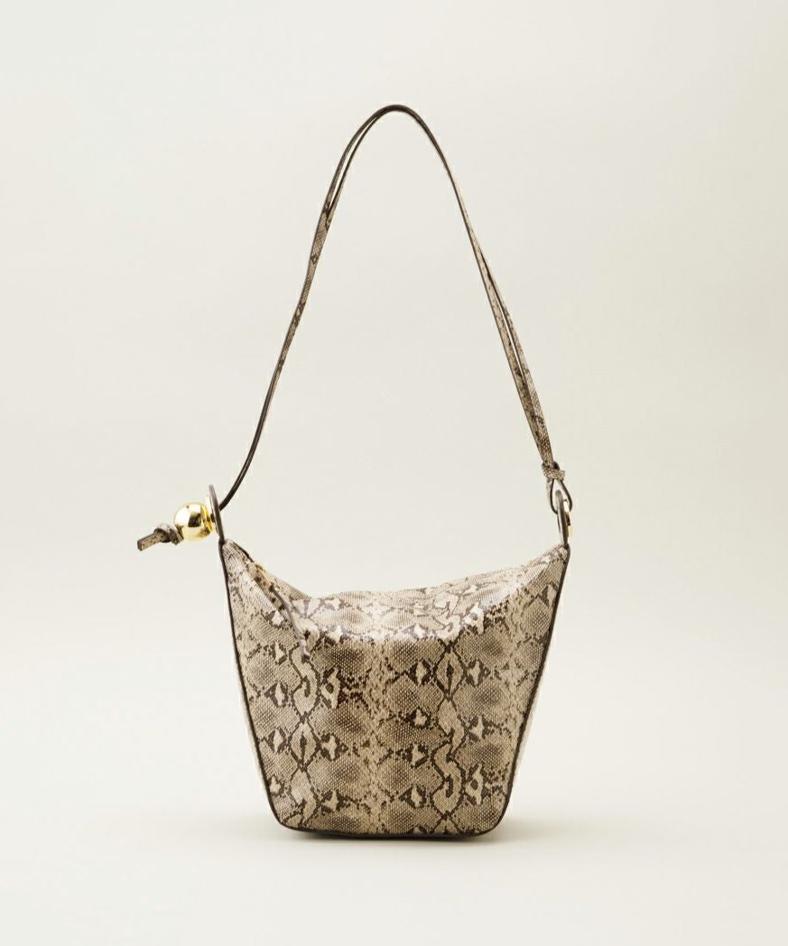 LE VERNIS] Transformer bag | CASSELINI ONLINE SHOP