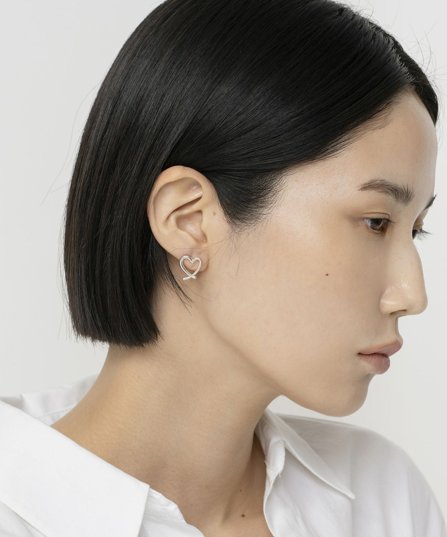 LAPUIS] Line Coil Heart pierced earrings M | CASSELINI ONLINE SHOP