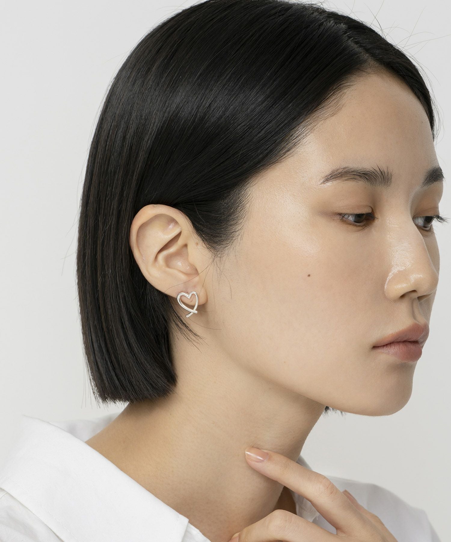 LAPUIS] Line Coil Heart pierced earrings M | CASSELINI ONLINE SHOP