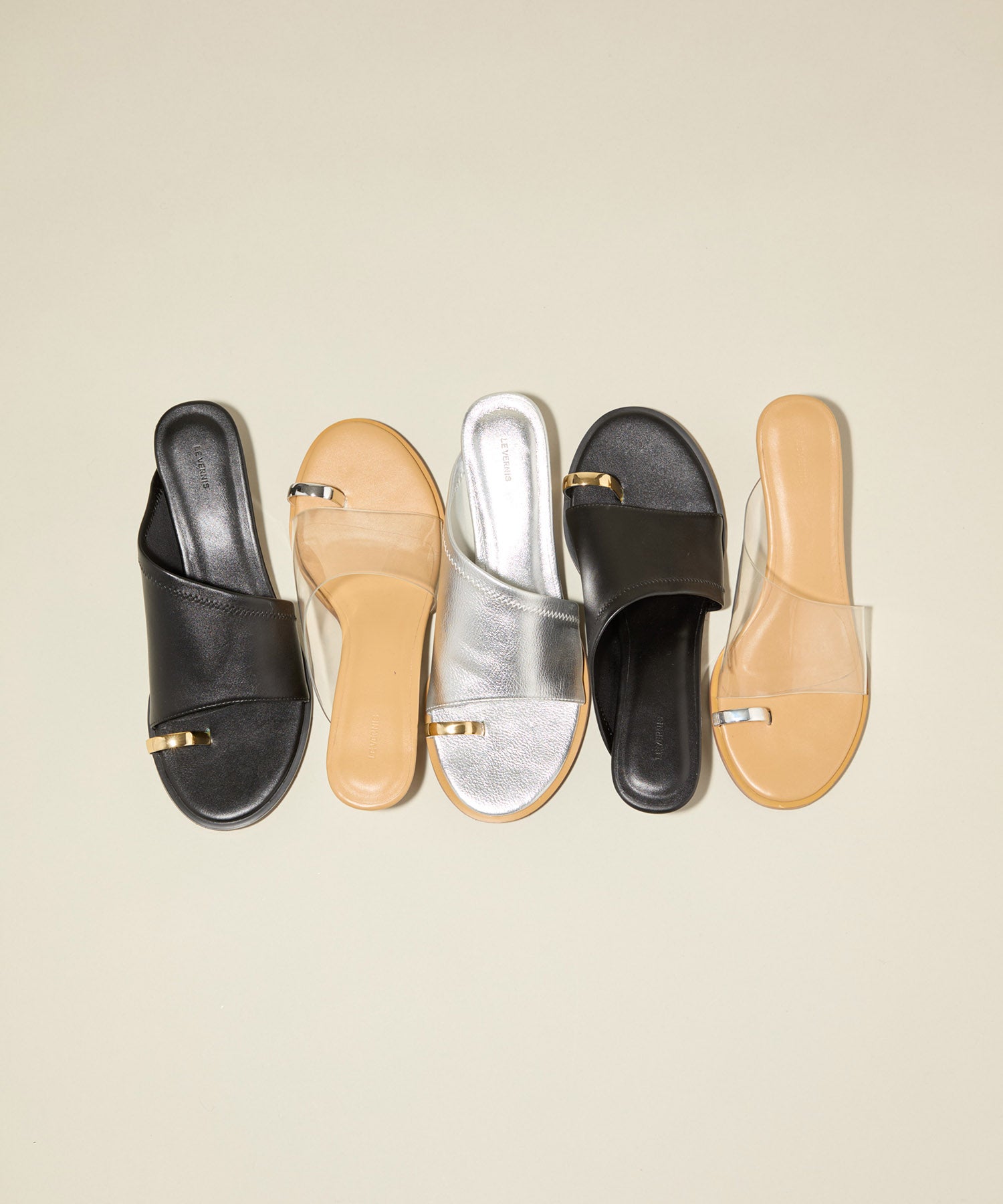 新色追加】[LE VERNIS] Toe ring sandals | CASSELINI ONLINE SHOP