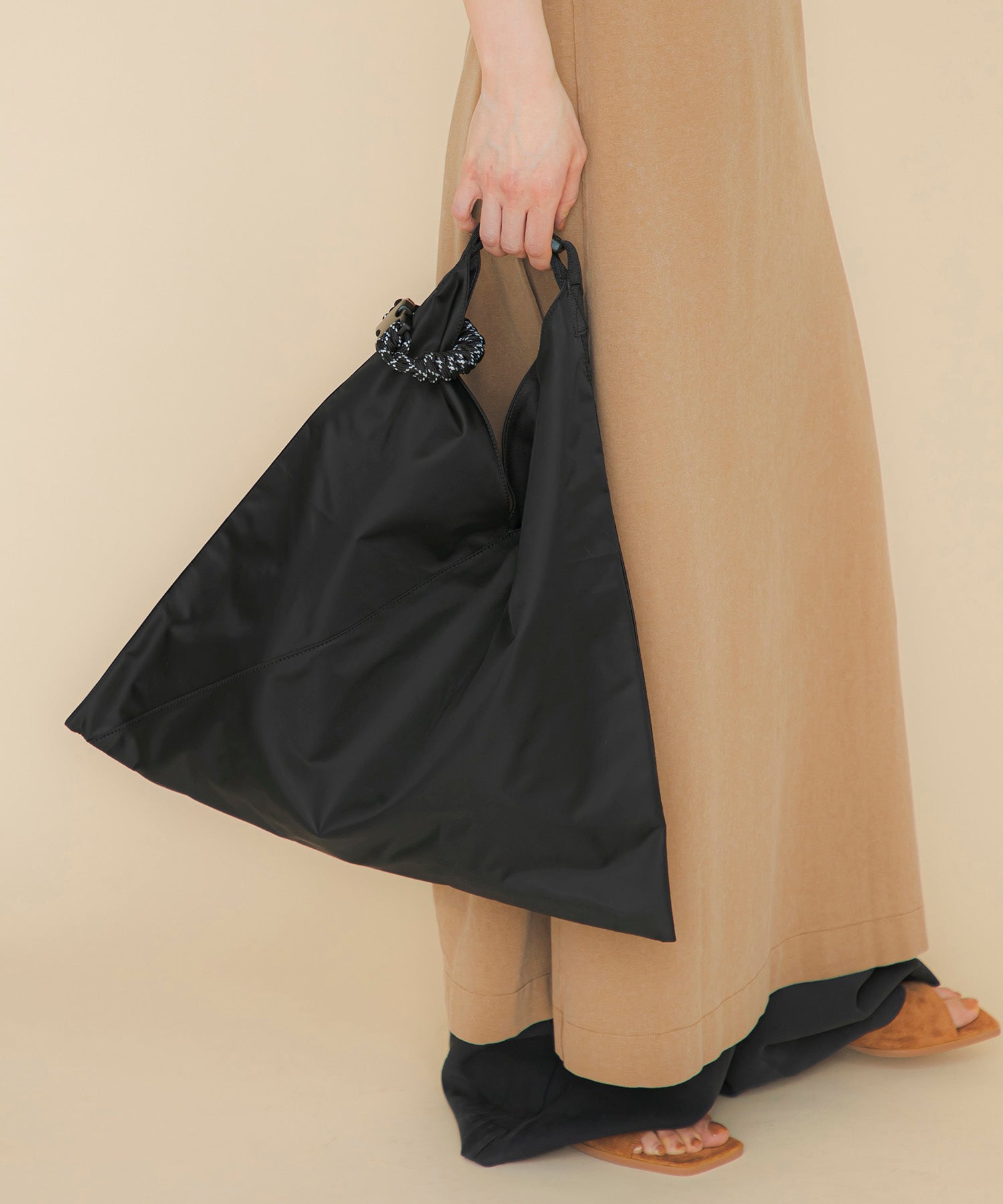 LE VERNIS] Paracord nylon azuma bag | CASSELINI ONLINE SHOP