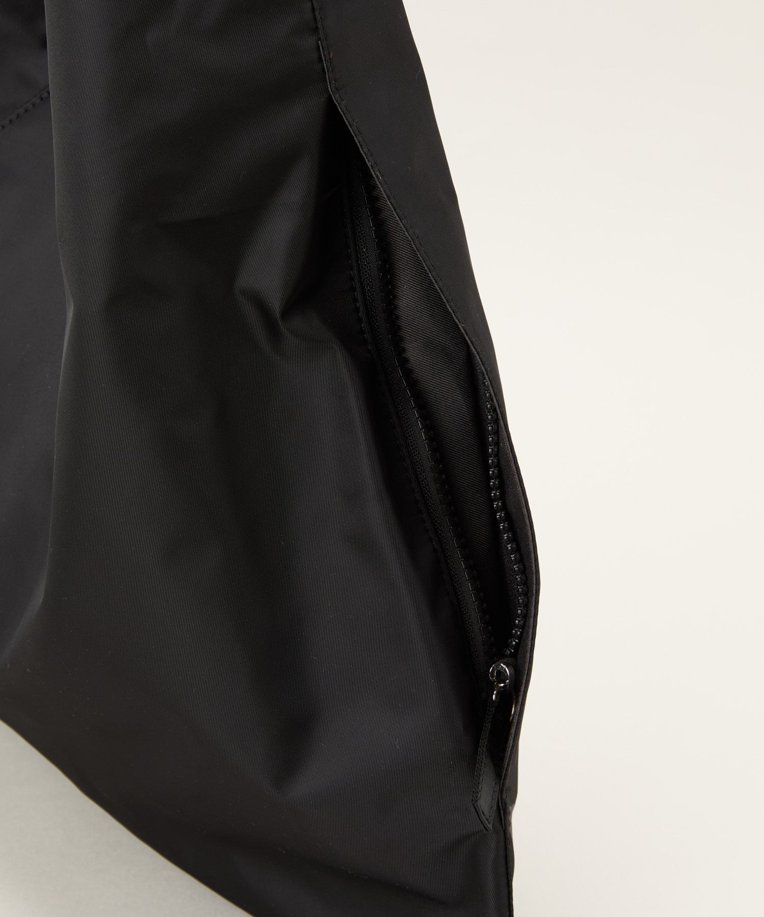 LE VERNIS] Paracord nylon azuma bag | CASSELINI ONLINE SHOP