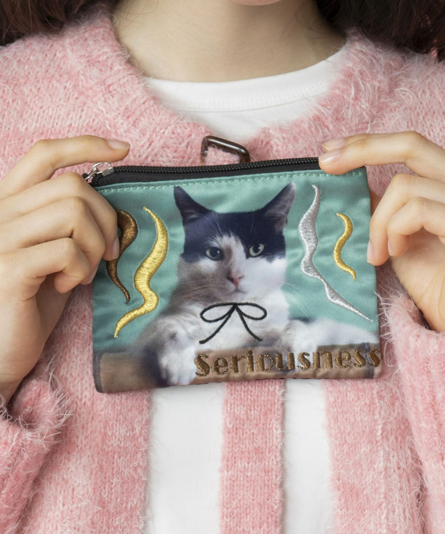 Casselini(キャセリーニ)キャットプリント刺繍ポーチ | CASSELINI