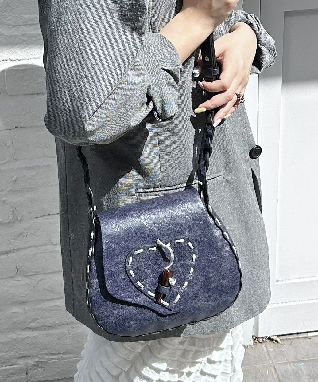 HEY! Mrs ROSE(ヘイ！ミセスローズ)ステッチハートショルダー