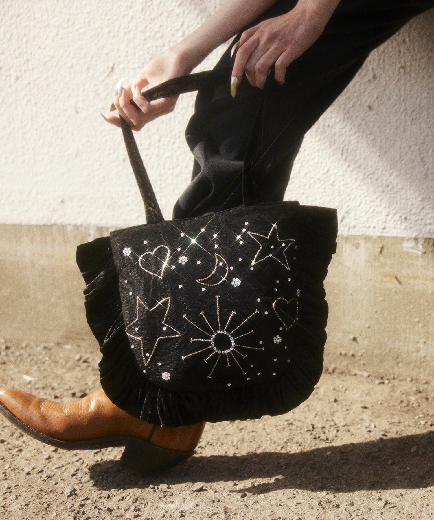 HEY! Mrs ROSE(ヘイ!ミセスローズ)Velvet Gyoza Tote | CASSELINI HEY! Mrs ROSE(ヘイ!ミセスローズ)Velvet Gyoza Tote | CASSELINI