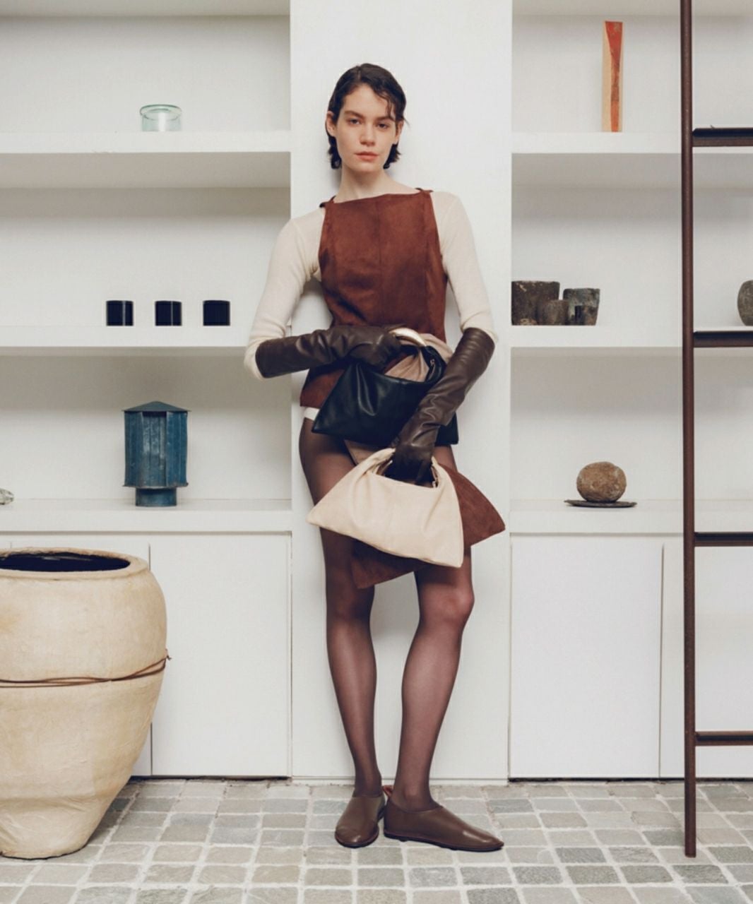 LE VERNIS] Sculpture triangle bag S | CASSELINI ONLINE SHOP