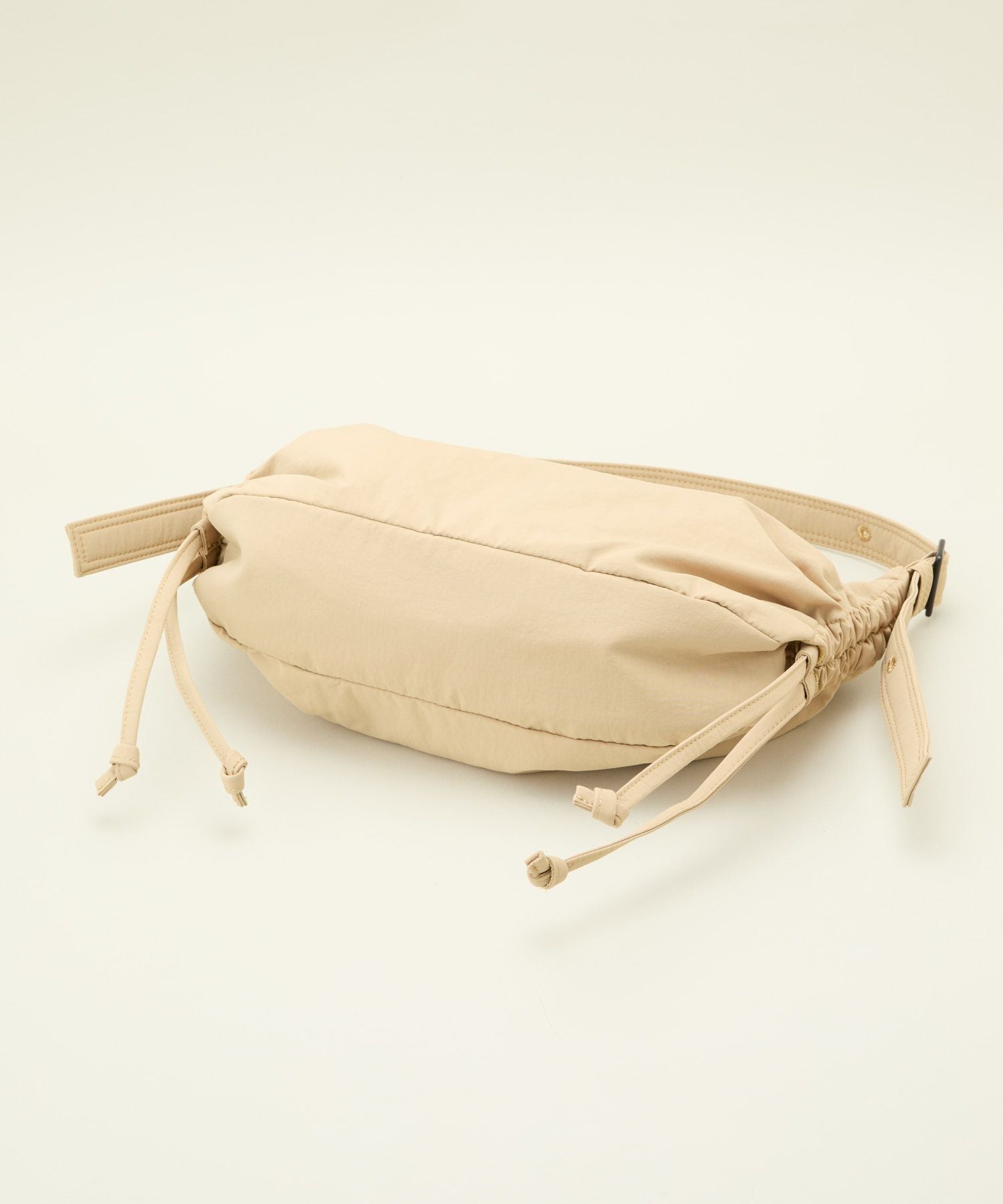 LE VERNIS] Stomach bag S | CASSELINI ONLINE SHOP