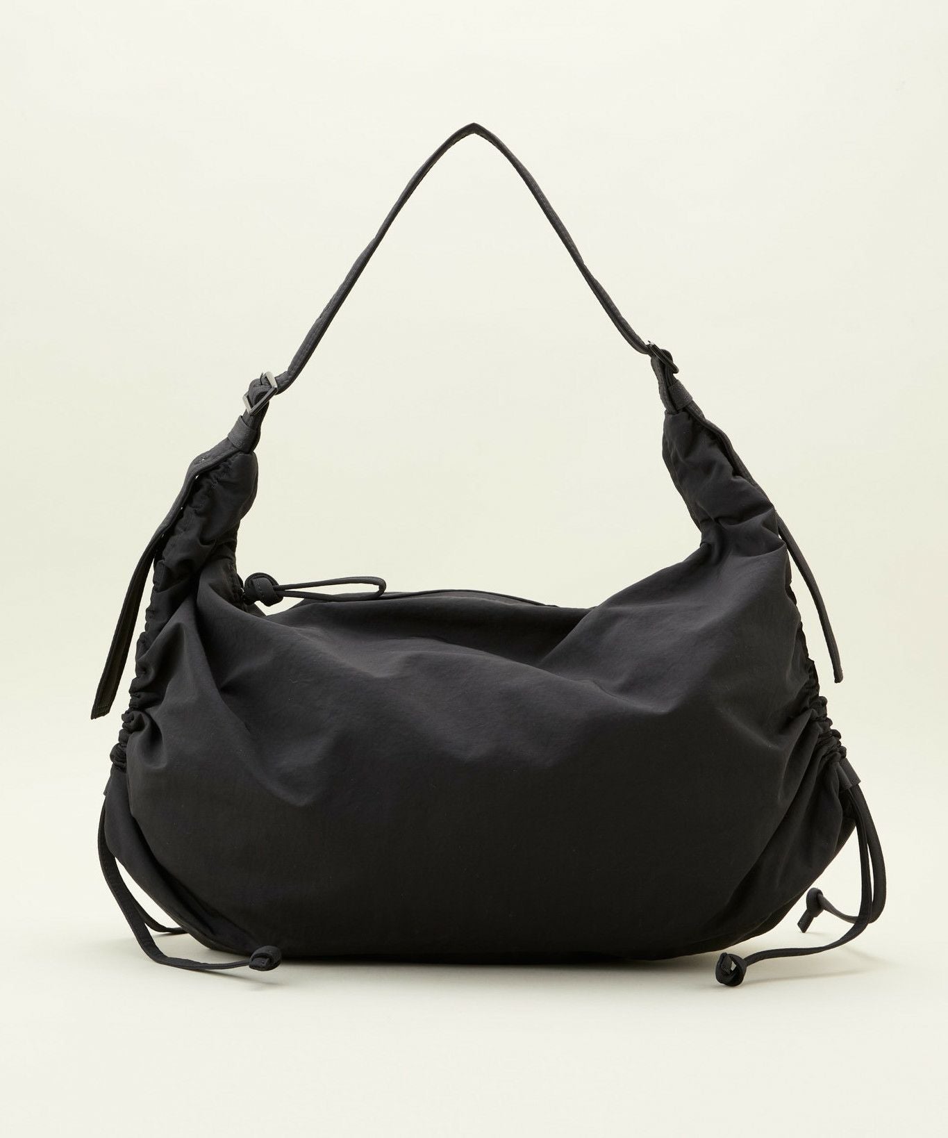 LE VERNIS] Stomach bag M | CASSELINI ONLINE SHOP