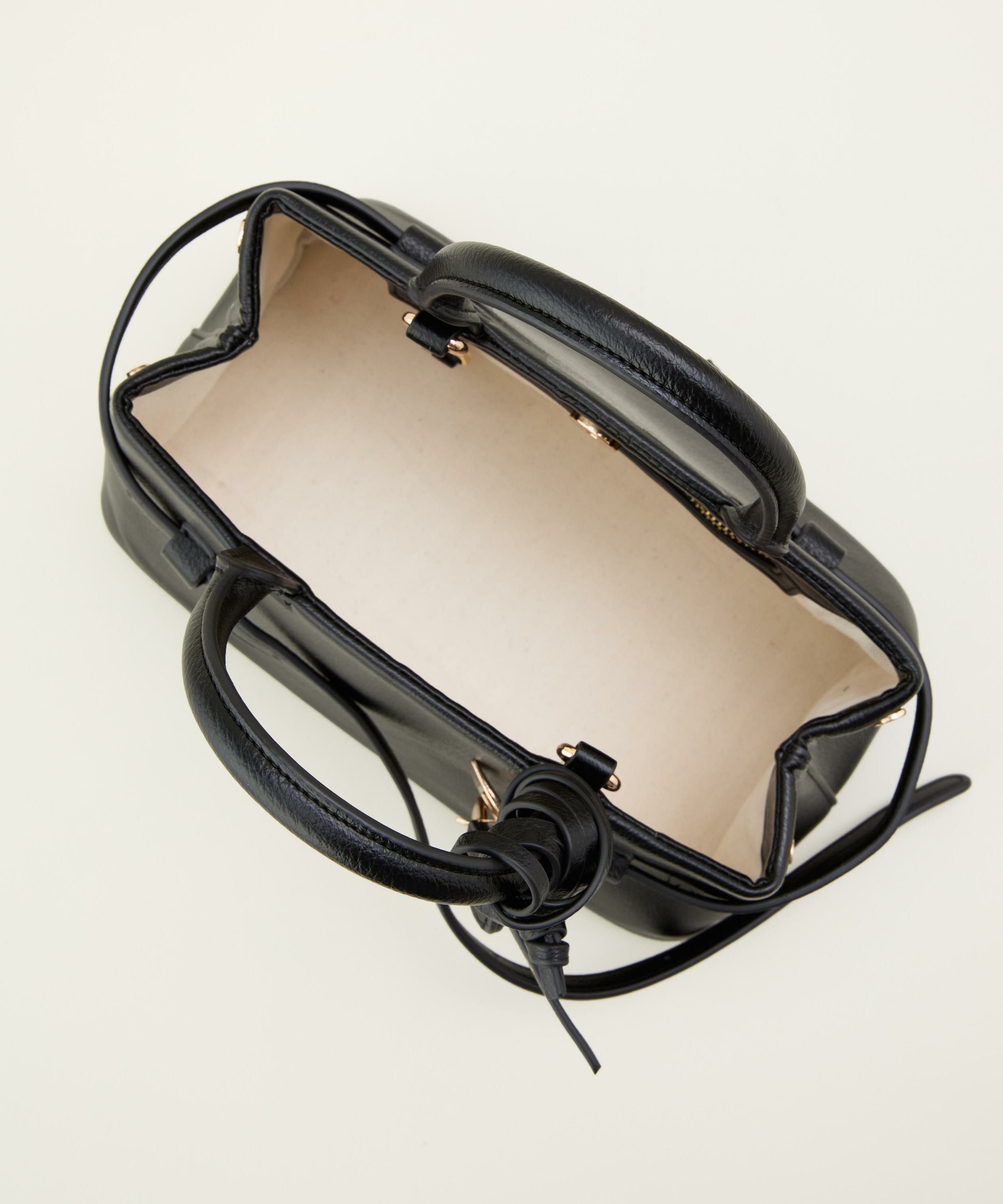 LE VERNIS] Poire charm bag | CASSELINI ONLINE SHOP