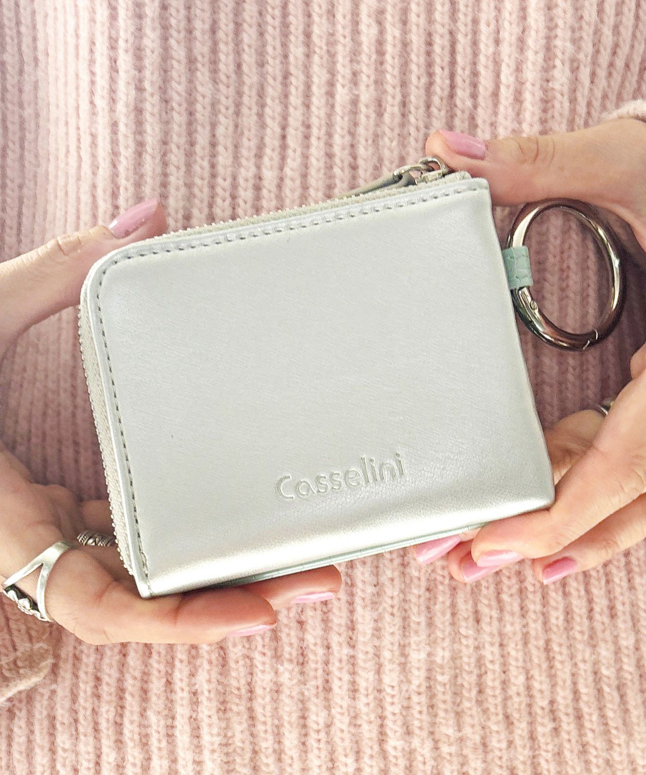 Casselini(キャセリーニ)ハートスタッズマルチケース | CASSELINI