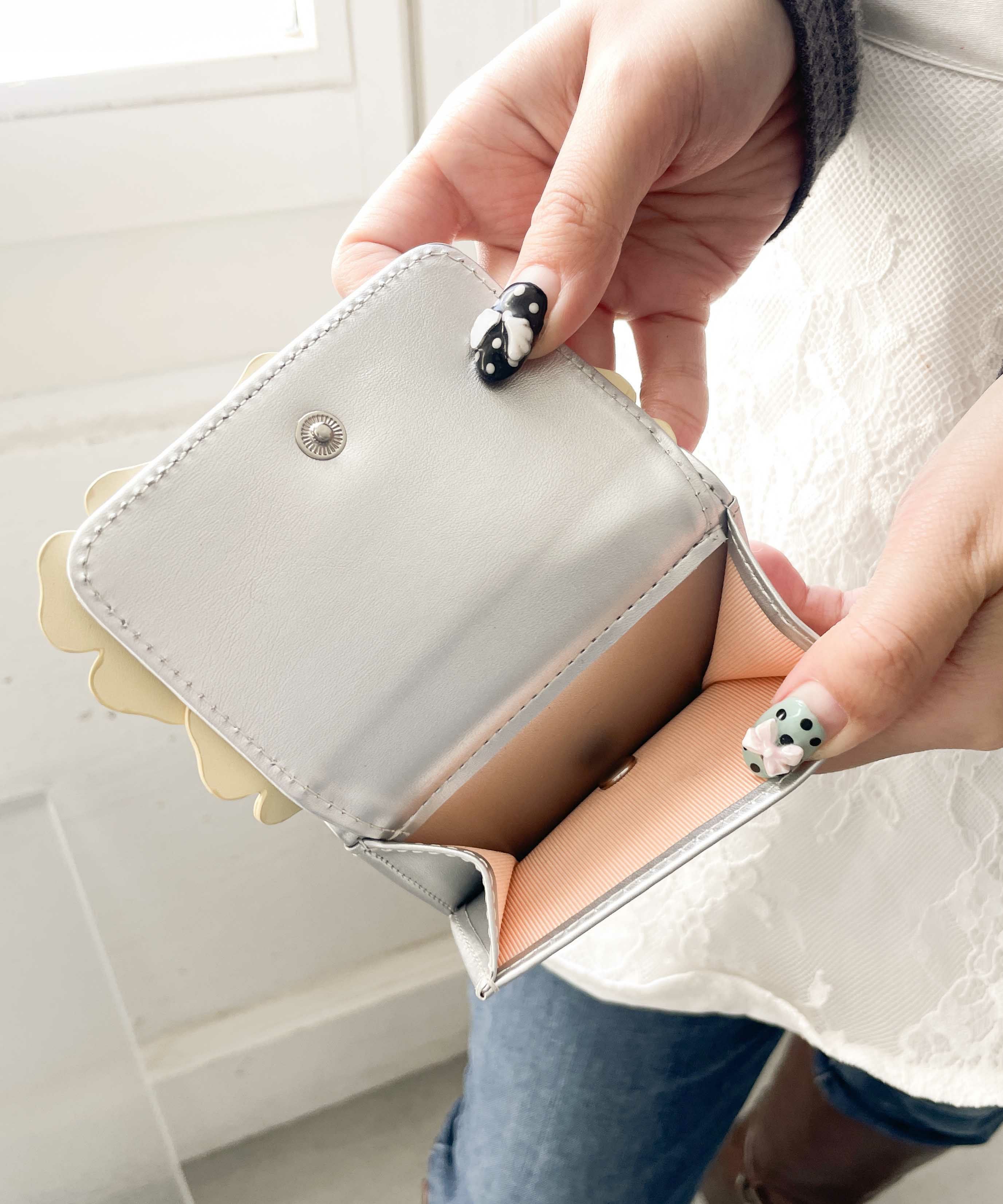 Casselini(キャセリーニ)フラワーモチーフウォレット | CASSELINI