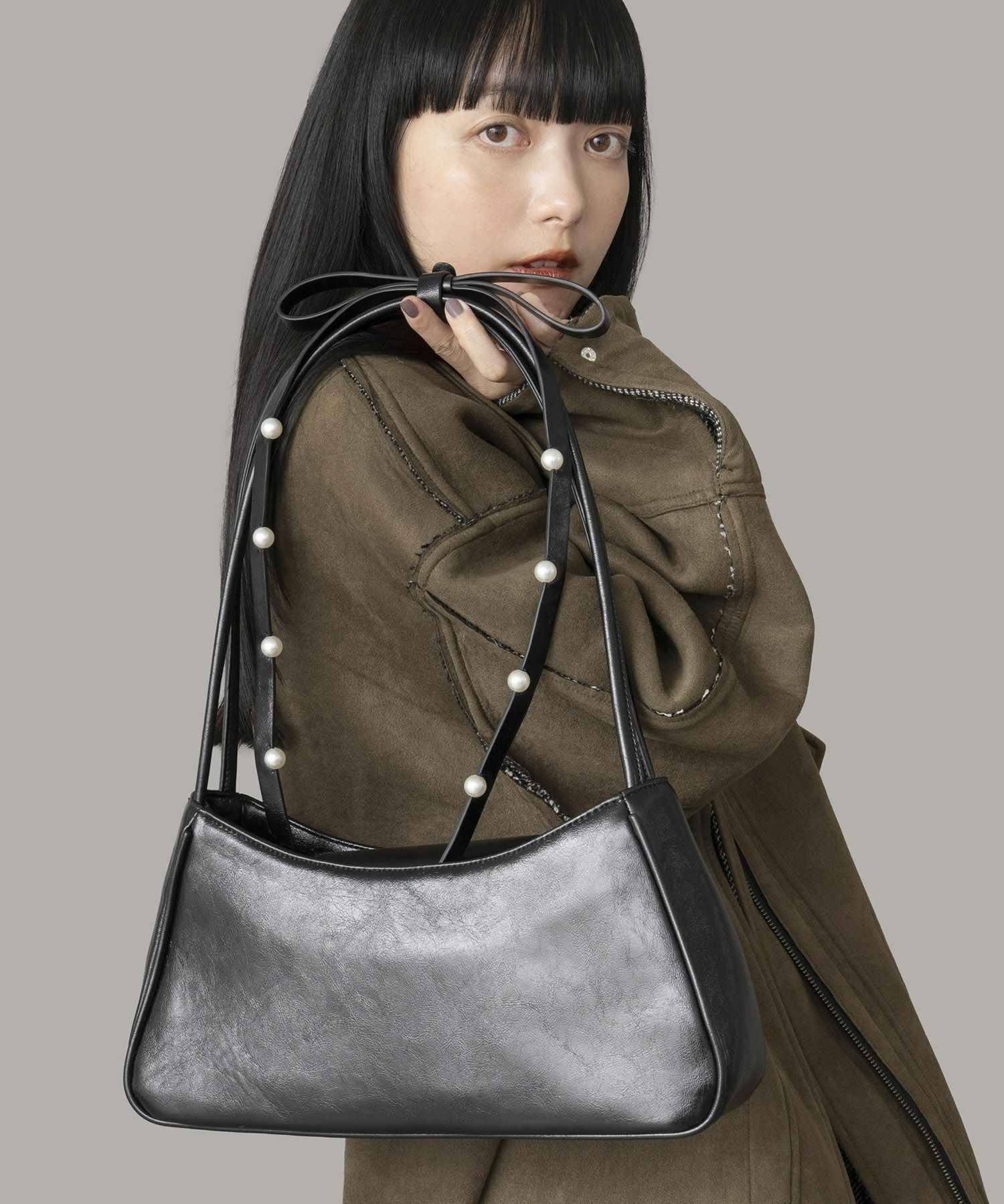 Casselini(キャセリーニ)肩リボンエナメルバッグ | CASSELINI ONLINE SHOP
