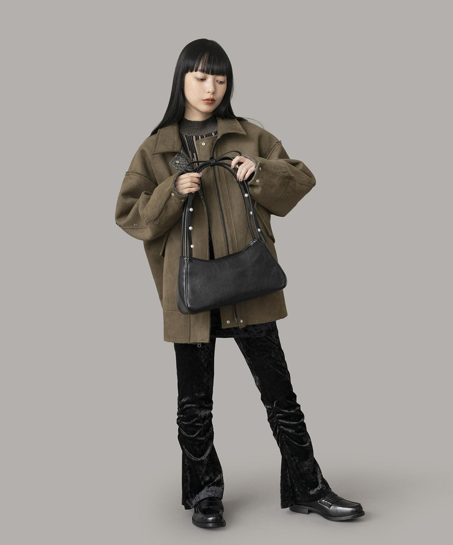 carina ヴィンテージ  ブラウス× エナメル バック Casselini(キャセリーニ)肩リボンエナメルバッグ | CASSELINI ONLINE SHOP