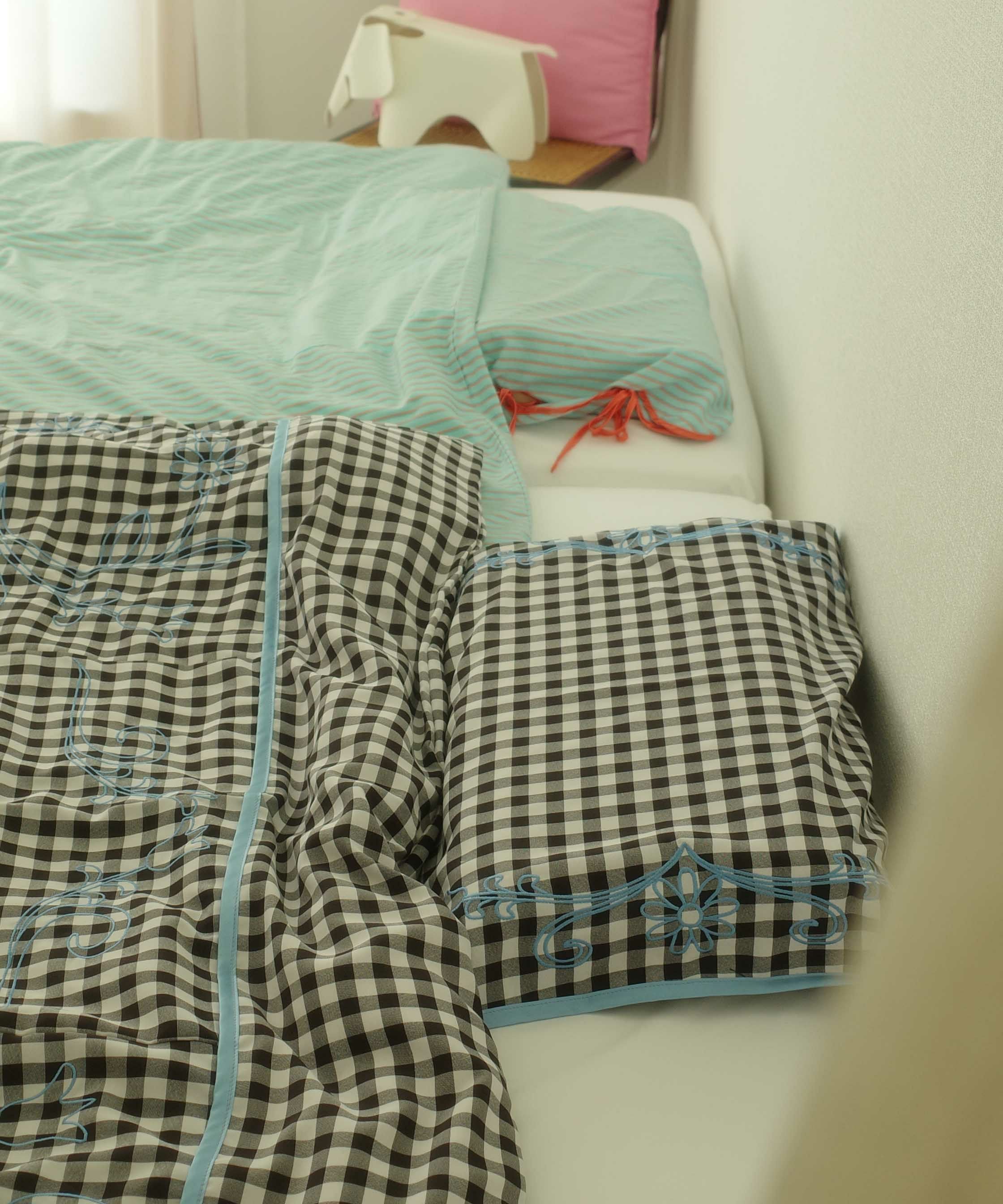 Casselini HOME(キャセリーニ ホーム)フラワー刺繍布団カバー