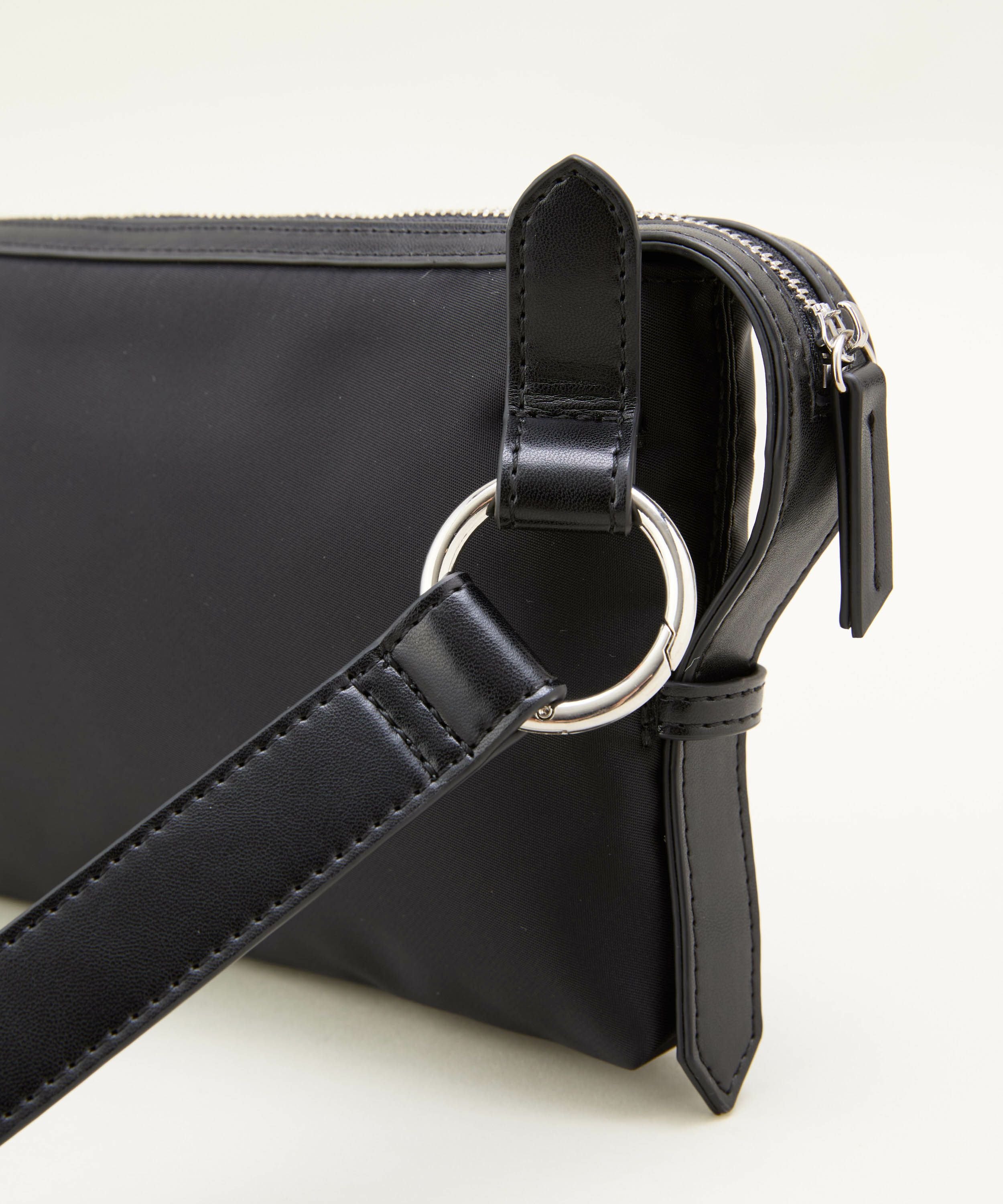 LE VERNIS] Combi multi pouch | CASSELINI ONLINE SHOP